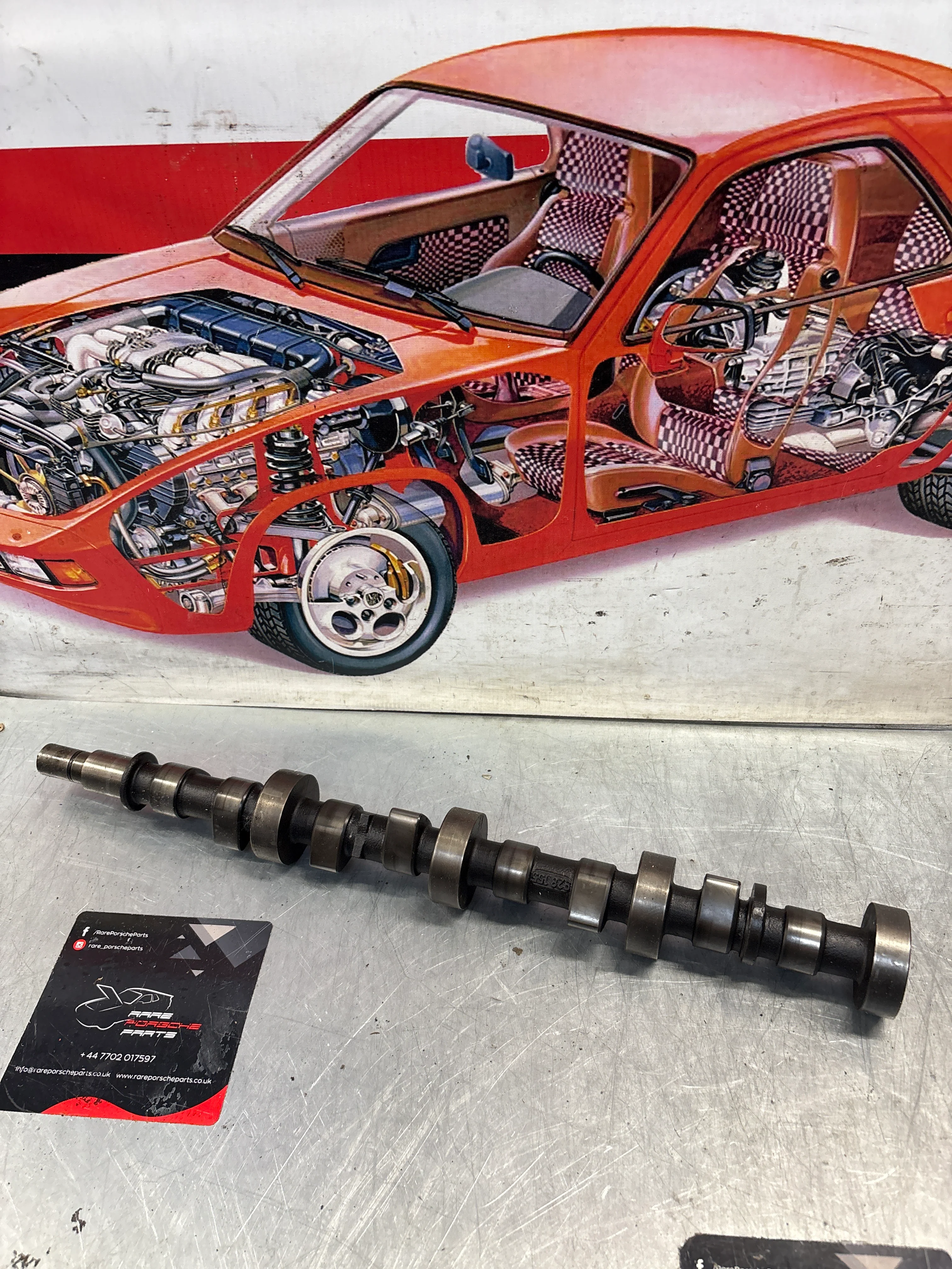 Porsche 928 cam shaft, unknown part number used - Image 2