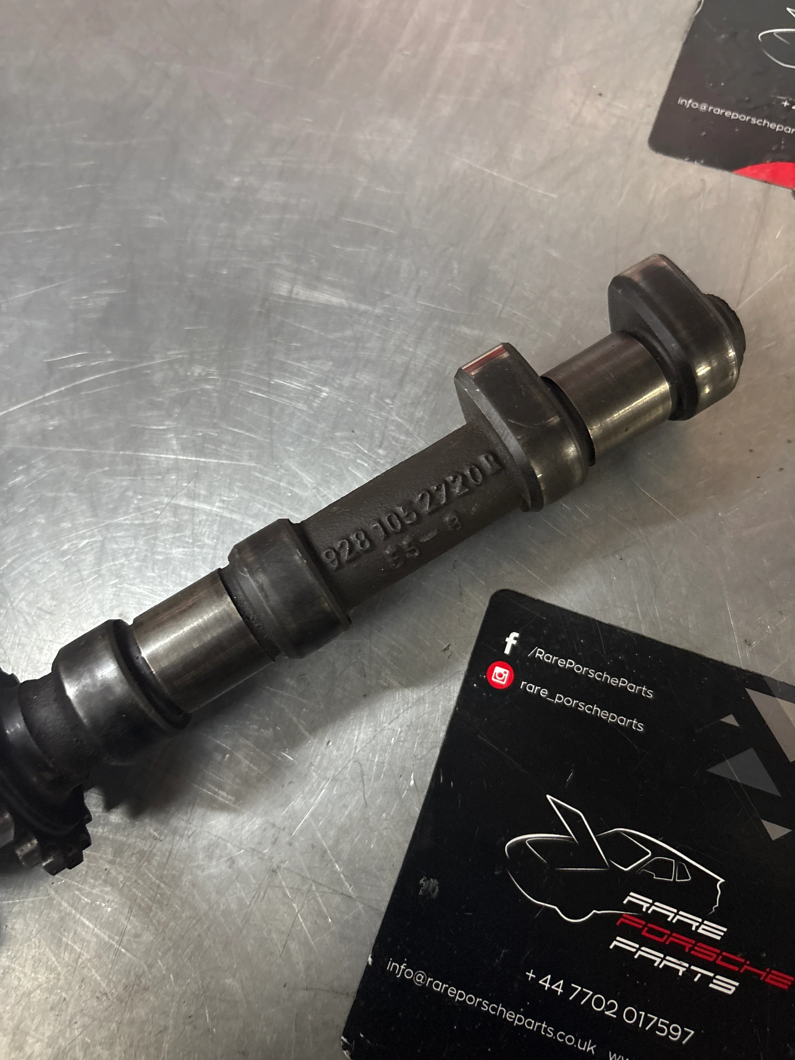 Porsche 928 camshaft, used 9281052720R - Image 7