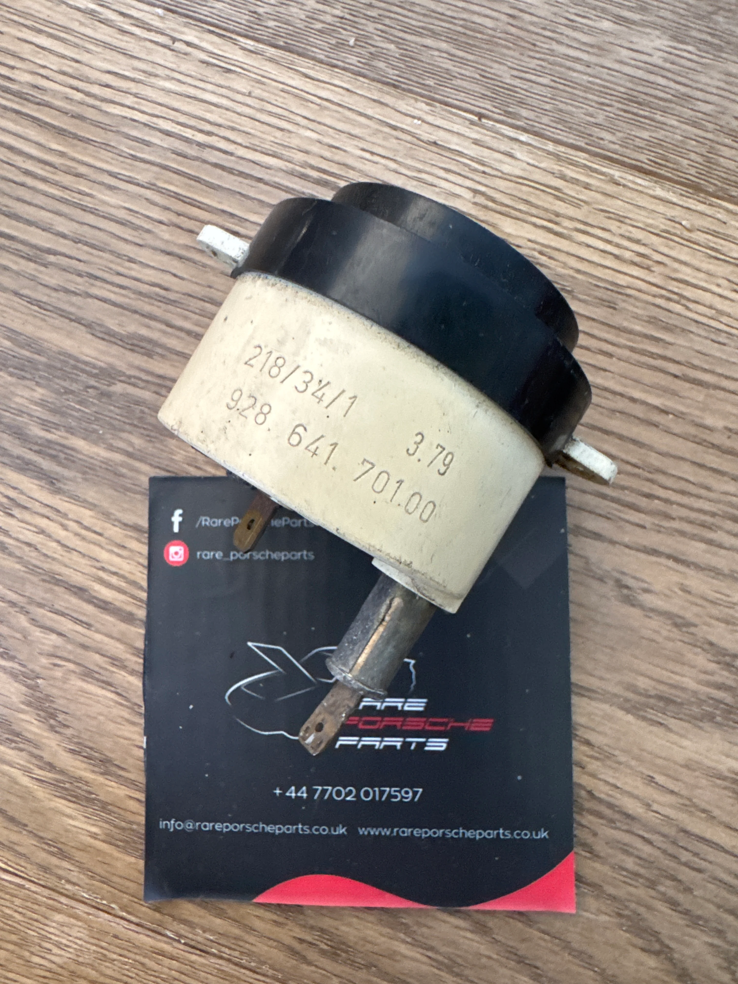 Porsche 928 Dash Center analog clock, used 92864170100 - Image 3