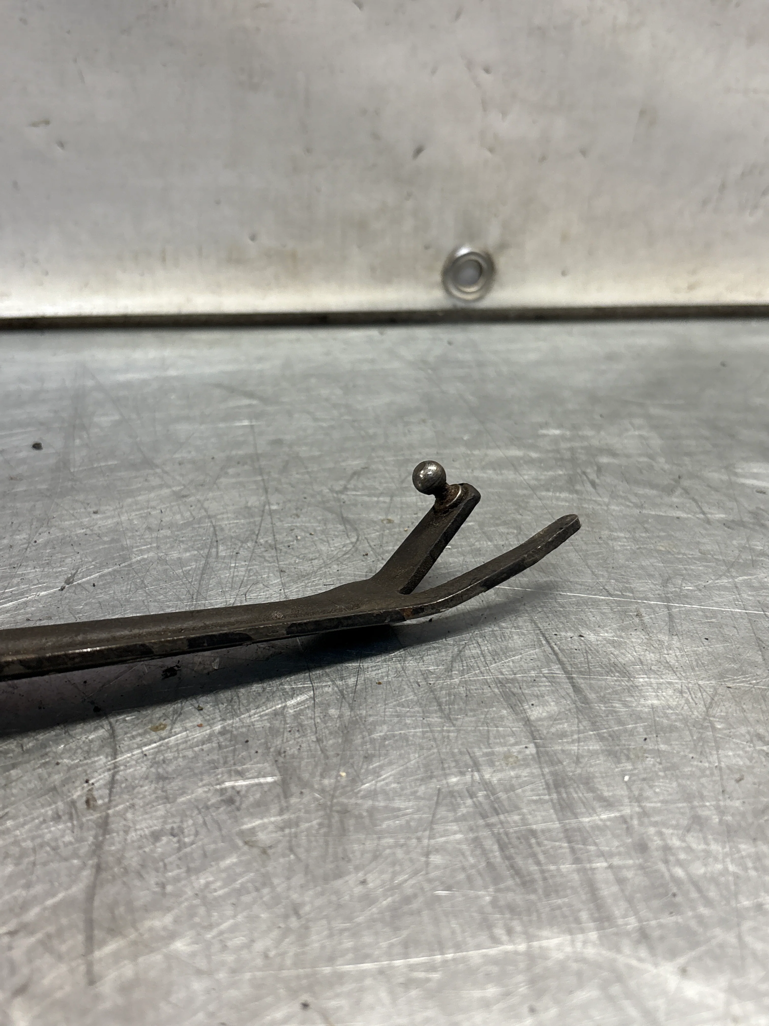 Porsche 928 Deflection accelerator pedal reverse lever, used 92842325005 - Image 3