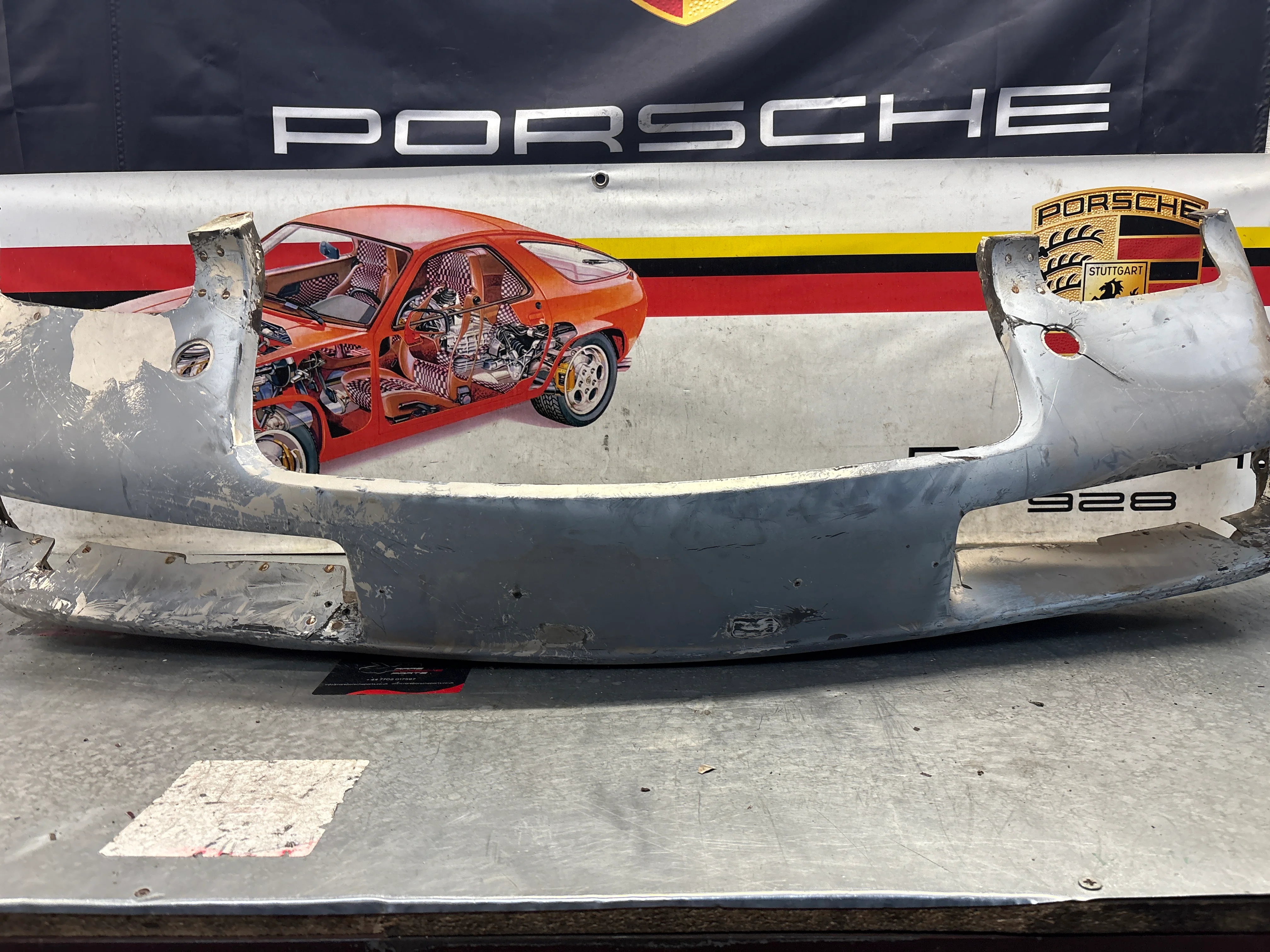 Porsche 928 front bumper cover panel, used 92850501306 - Image 4