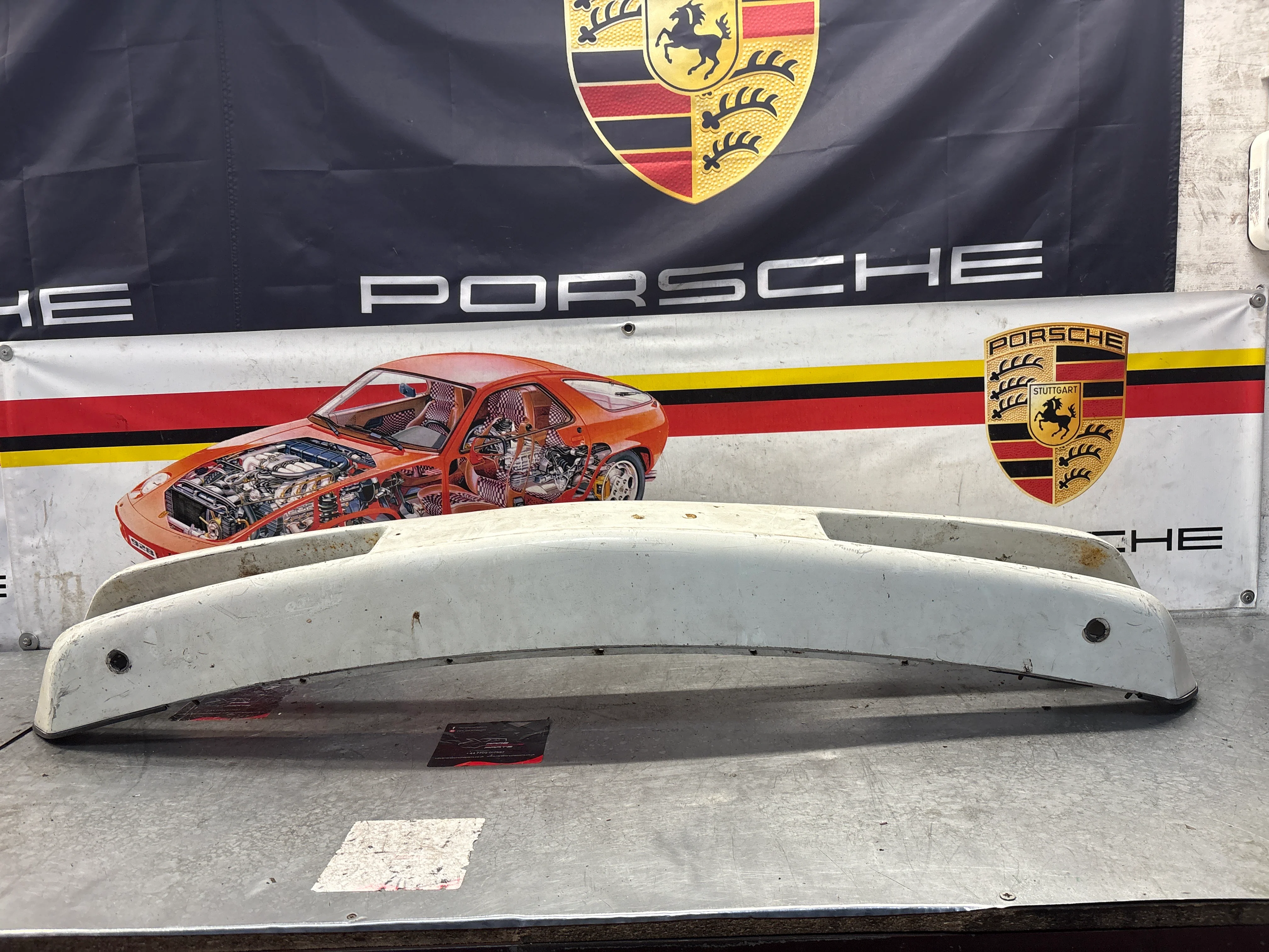 Porsche 928 front bumper cover panel, used 92850501306 - Image 8