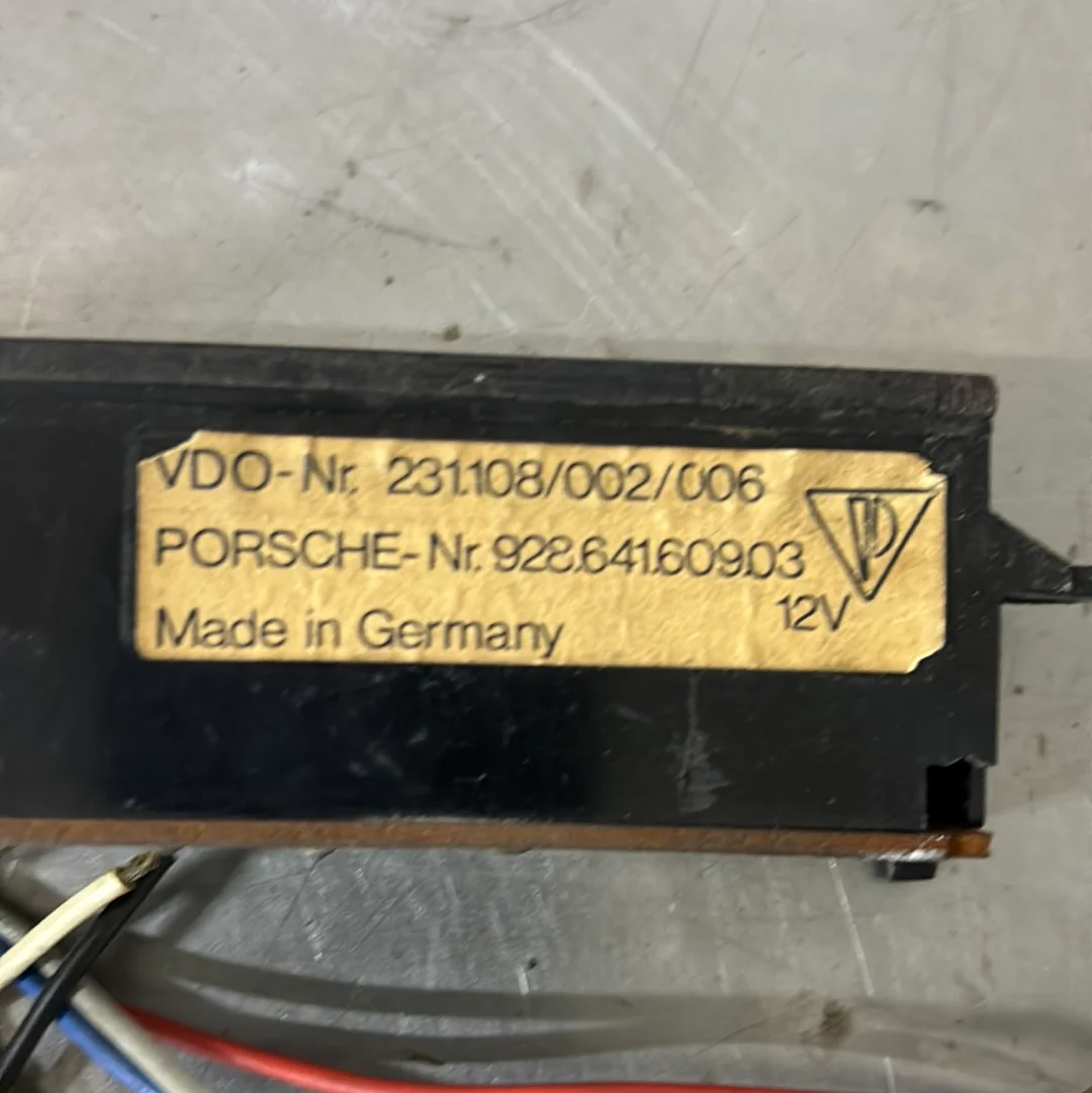 Porsche 928 front center dash panel 92864160915 used - Image 5