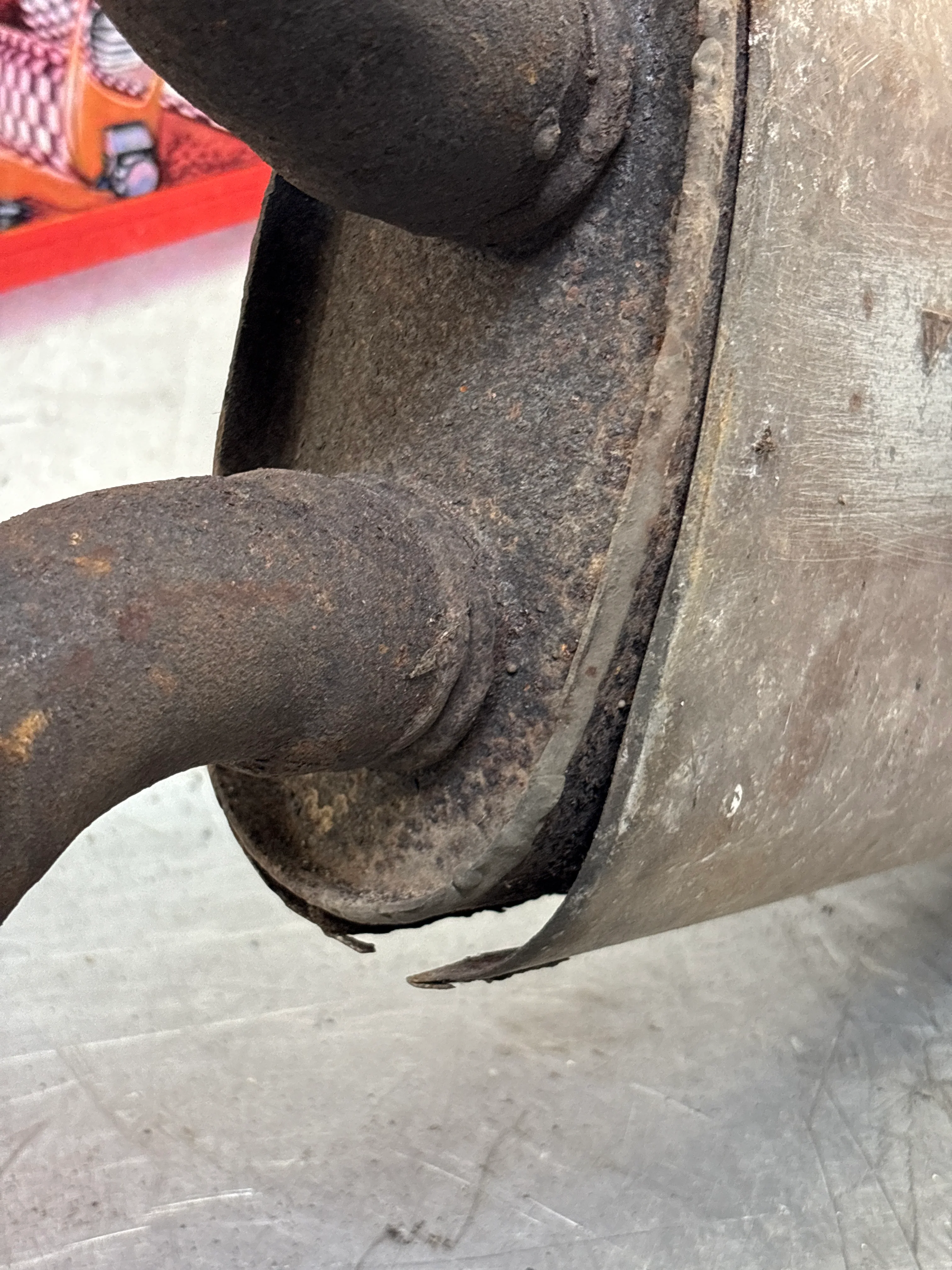 Porsche 928 front muffler, used 92811108204 - Image 3