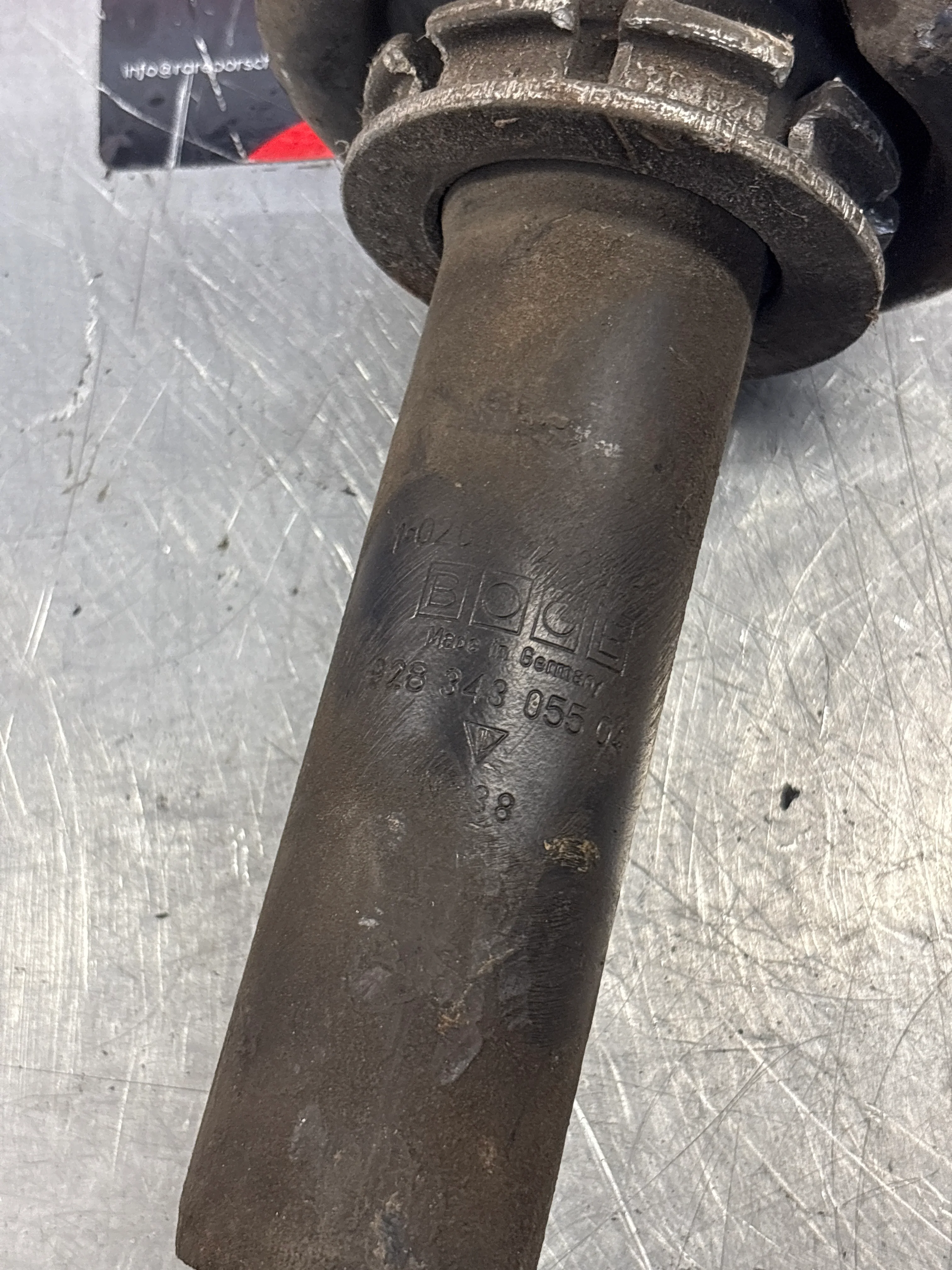 Porsche 928 front shock absorber, used 92834305504 - Image 5