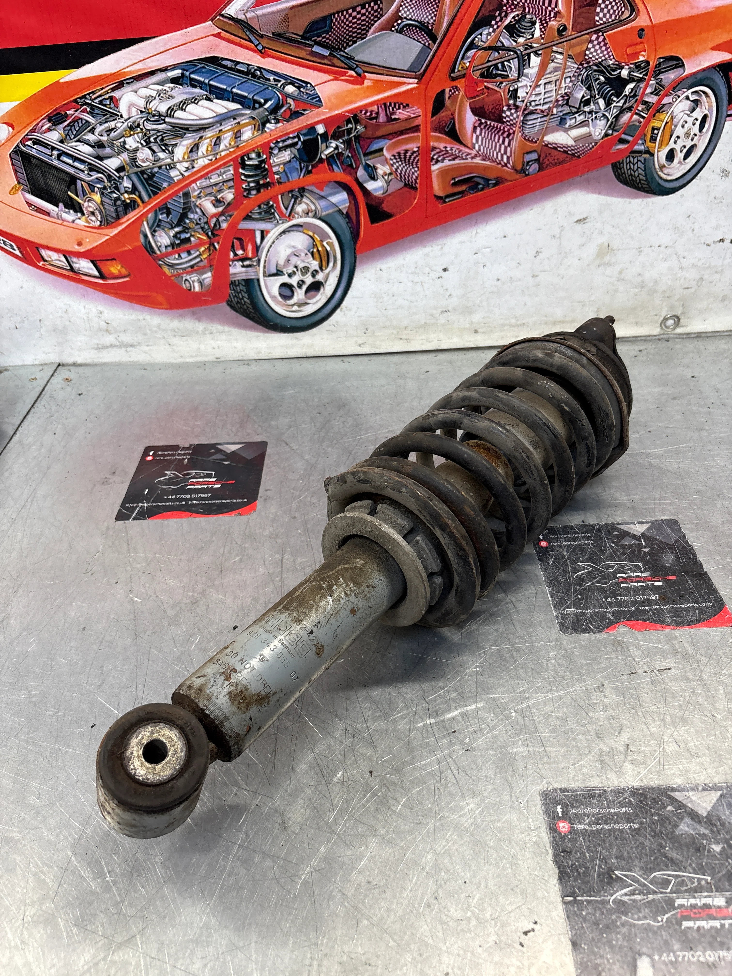 Porsche 928 Front shock absorber, used 92834305507 - Image 2