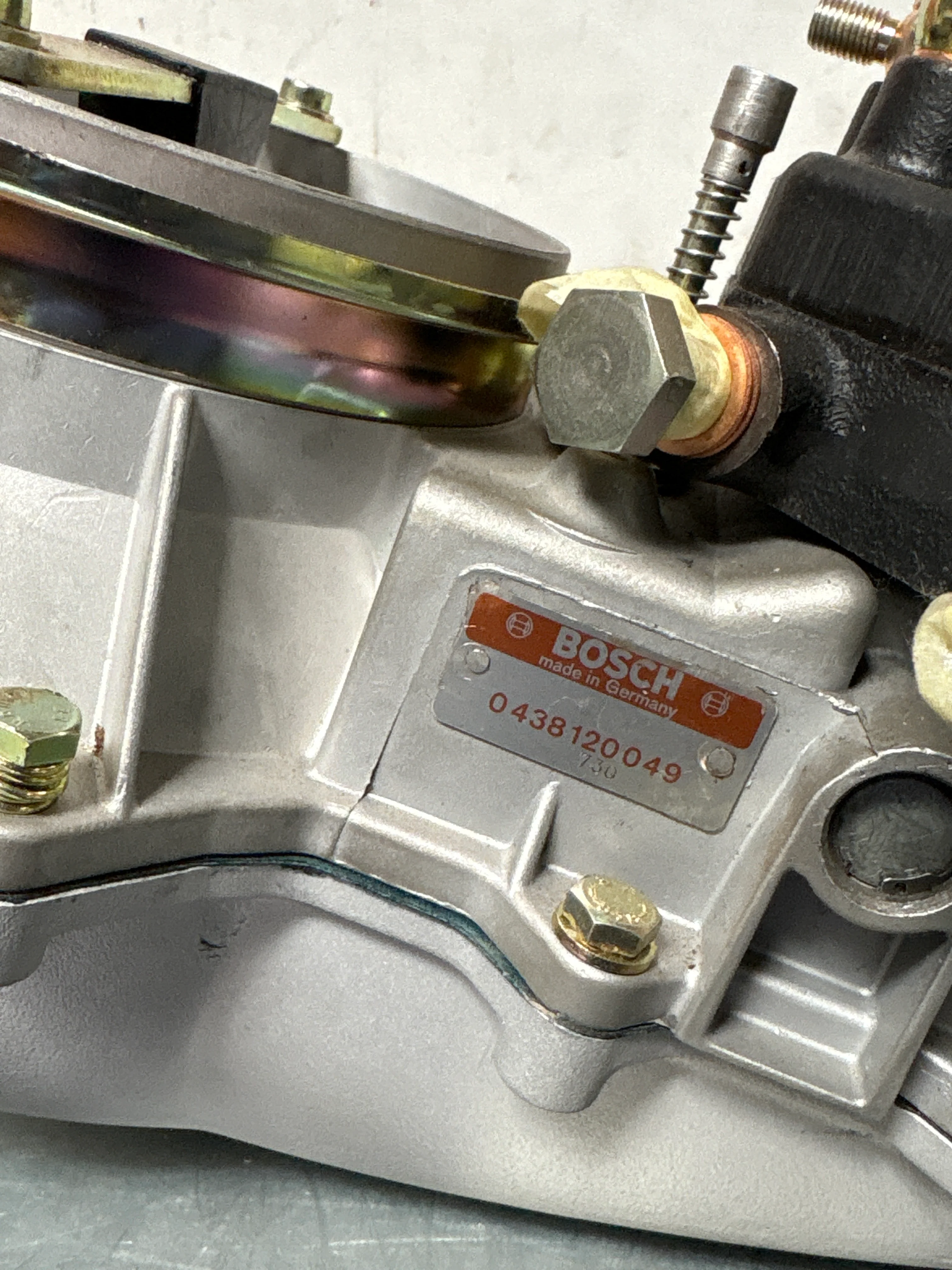 Porsche 928 fuel metering head with air flow meter, 0438100027 / 0438120049 / 92811019303 refurbished - Image 3