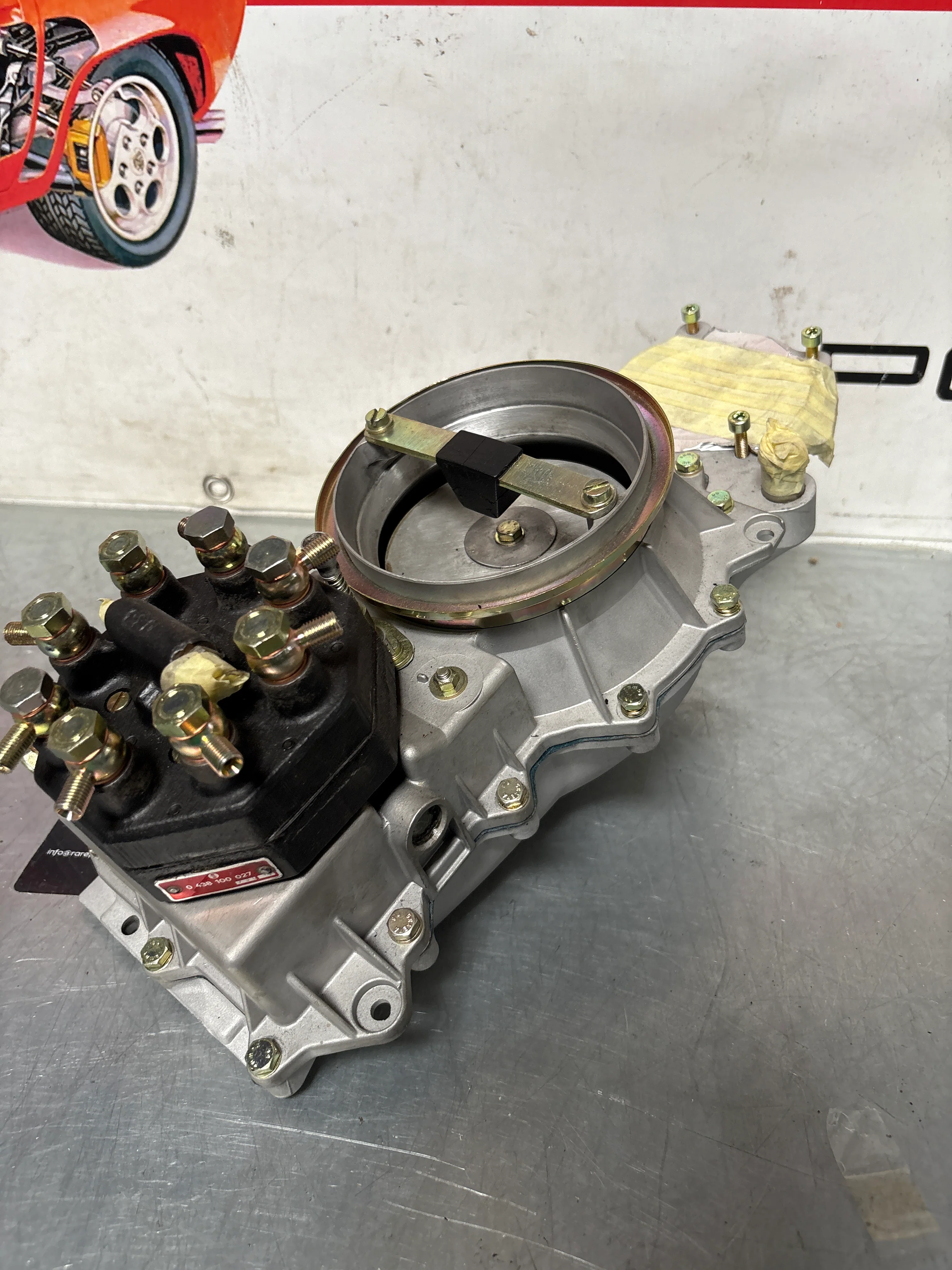 Porsche 928 fuel metering head with air flow meter, 0438100027 / 0438120049 / 92811019303 refurbished - Image 6