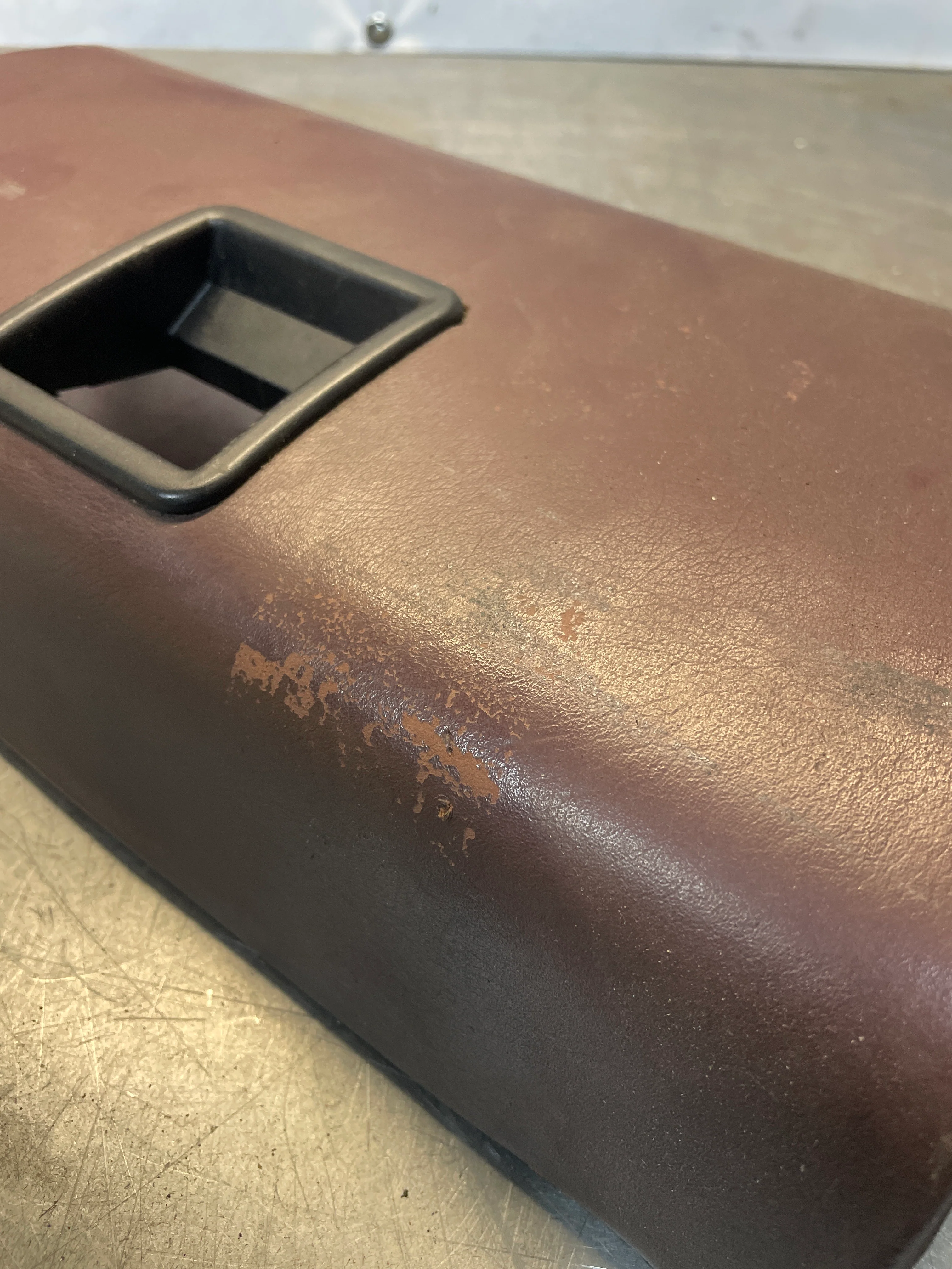 Porsche 928 glove box door, used, burgundy - Image 5