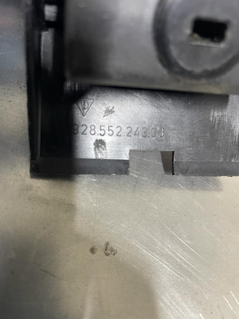 Porsche 928 glove box door latch, used 92855224303 - Image 3