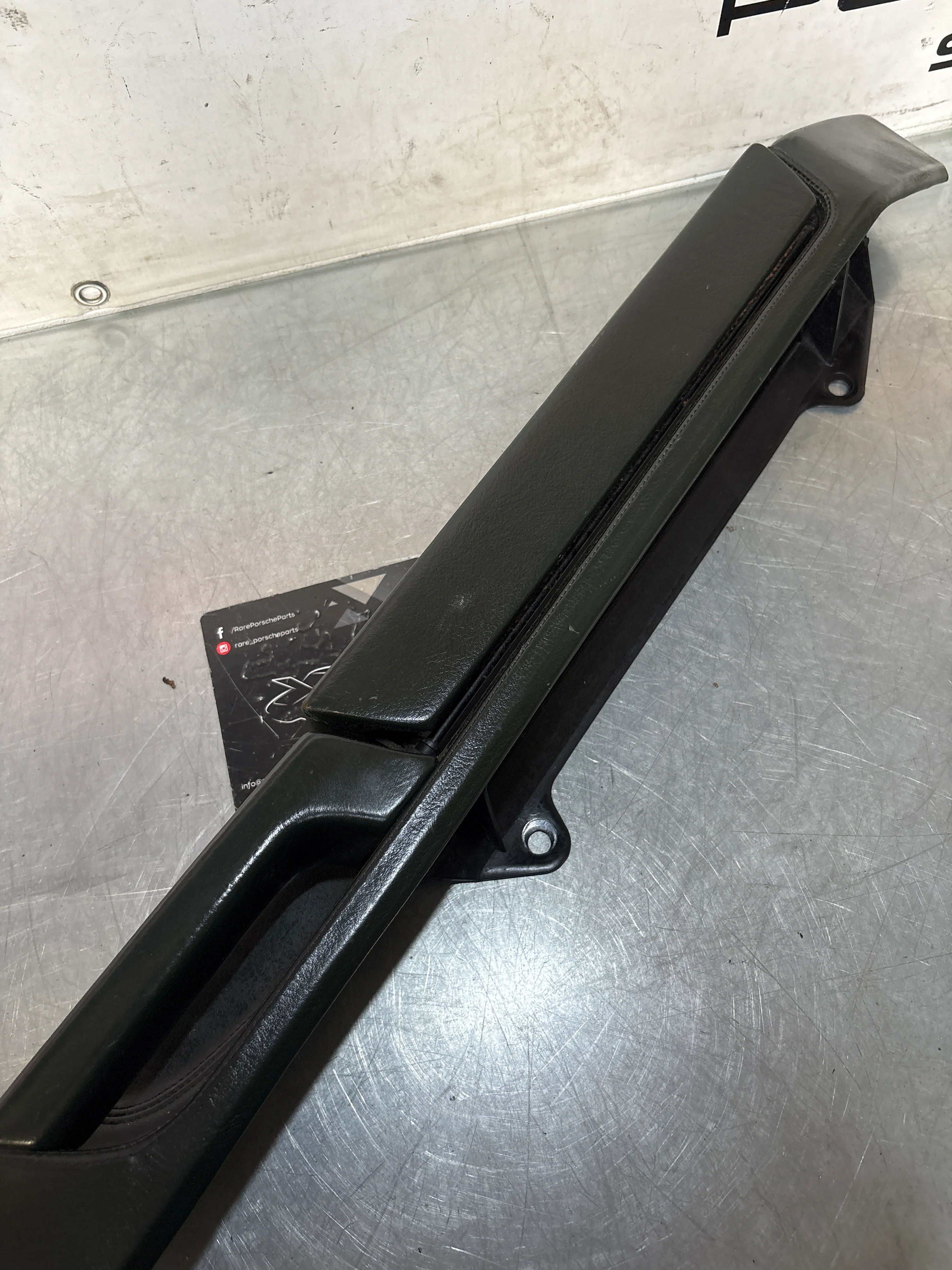 Porsche 928 Green door armrest, right, off side, 92855510203, used - Image 3