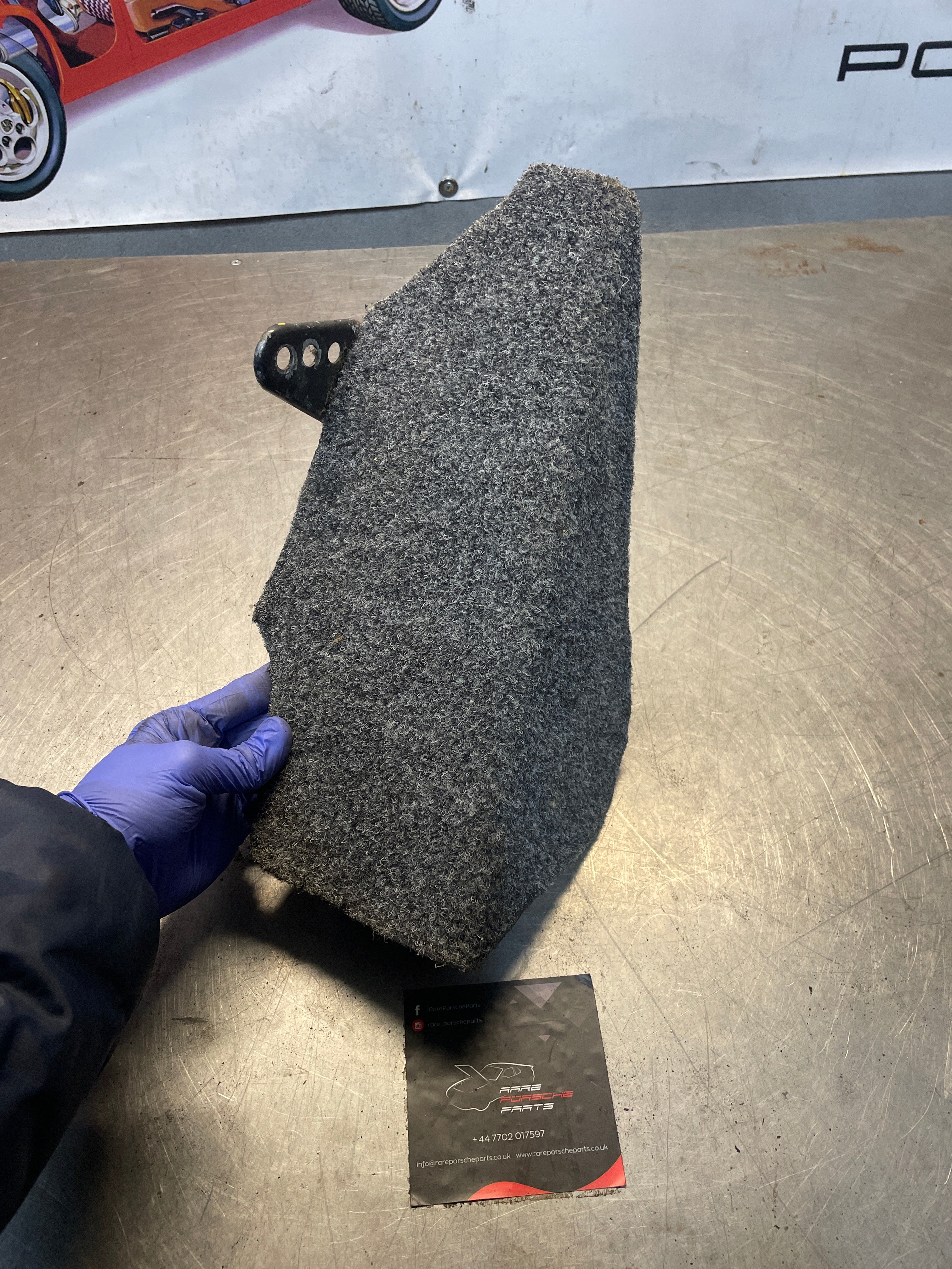 Porsche 928 grey foot rest, 92855107102 used - Image 2