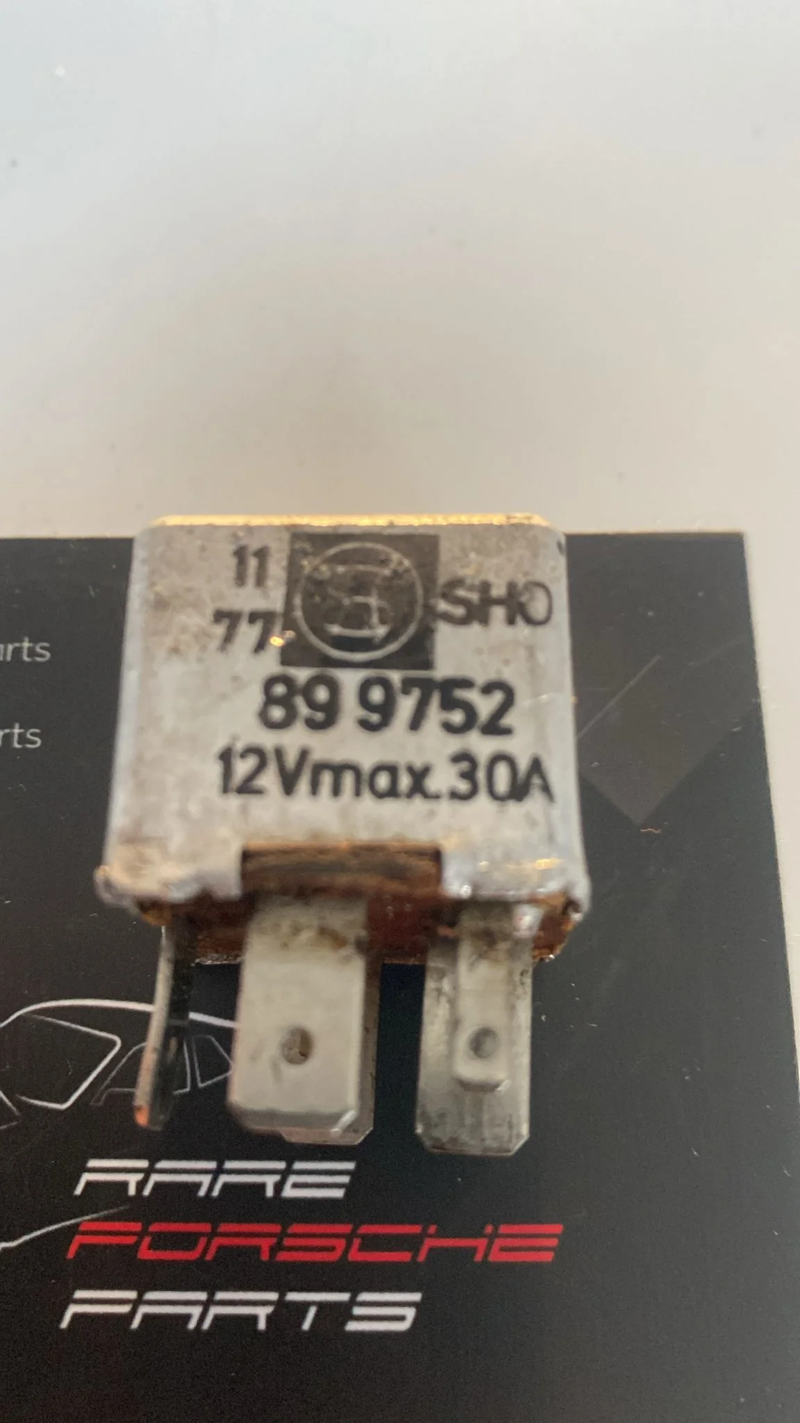 Porsche 928 headlight relay, used 92861512700 - Image 4