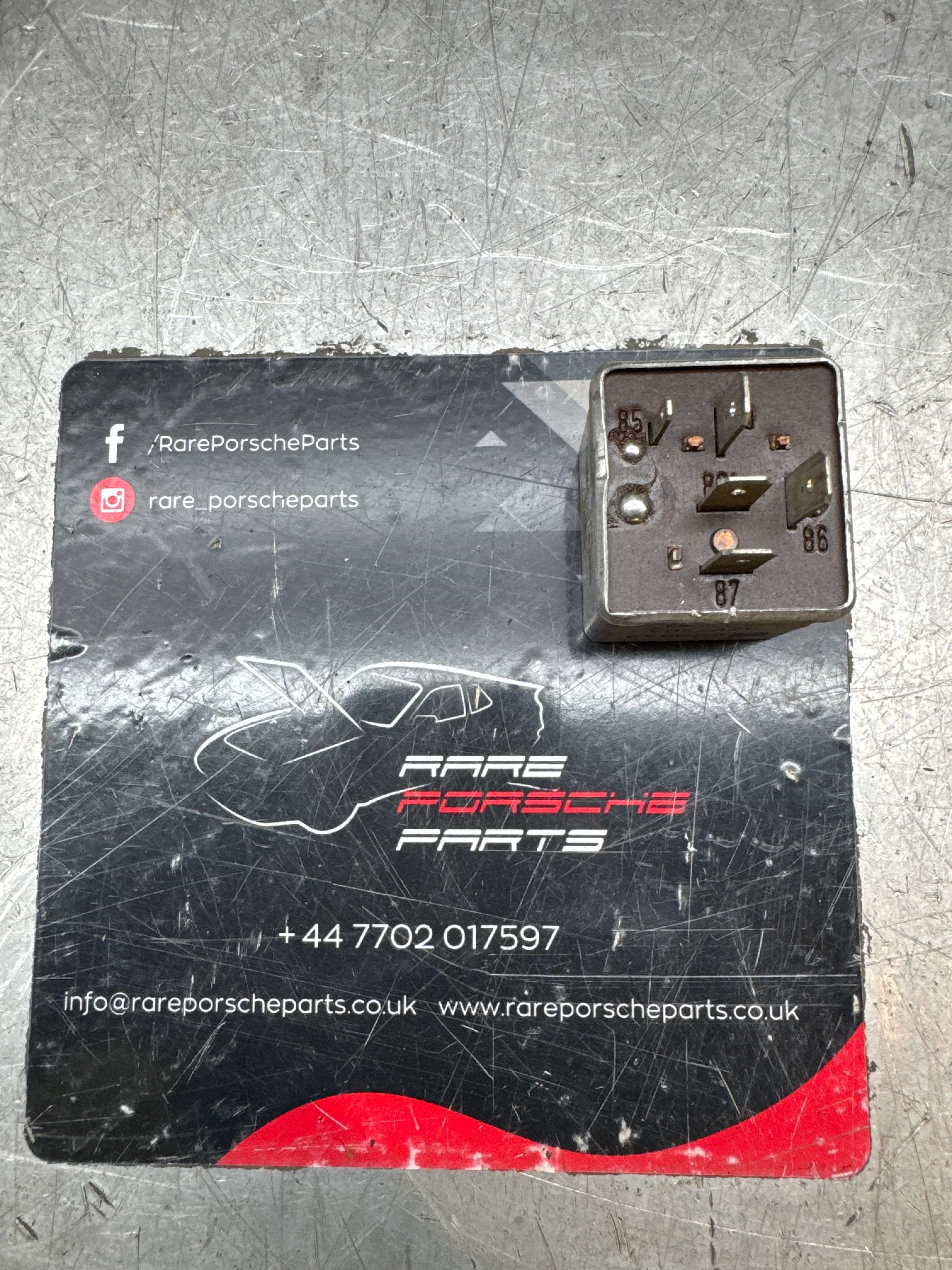Porsche 928 relay, used 92861513700 - Image 2