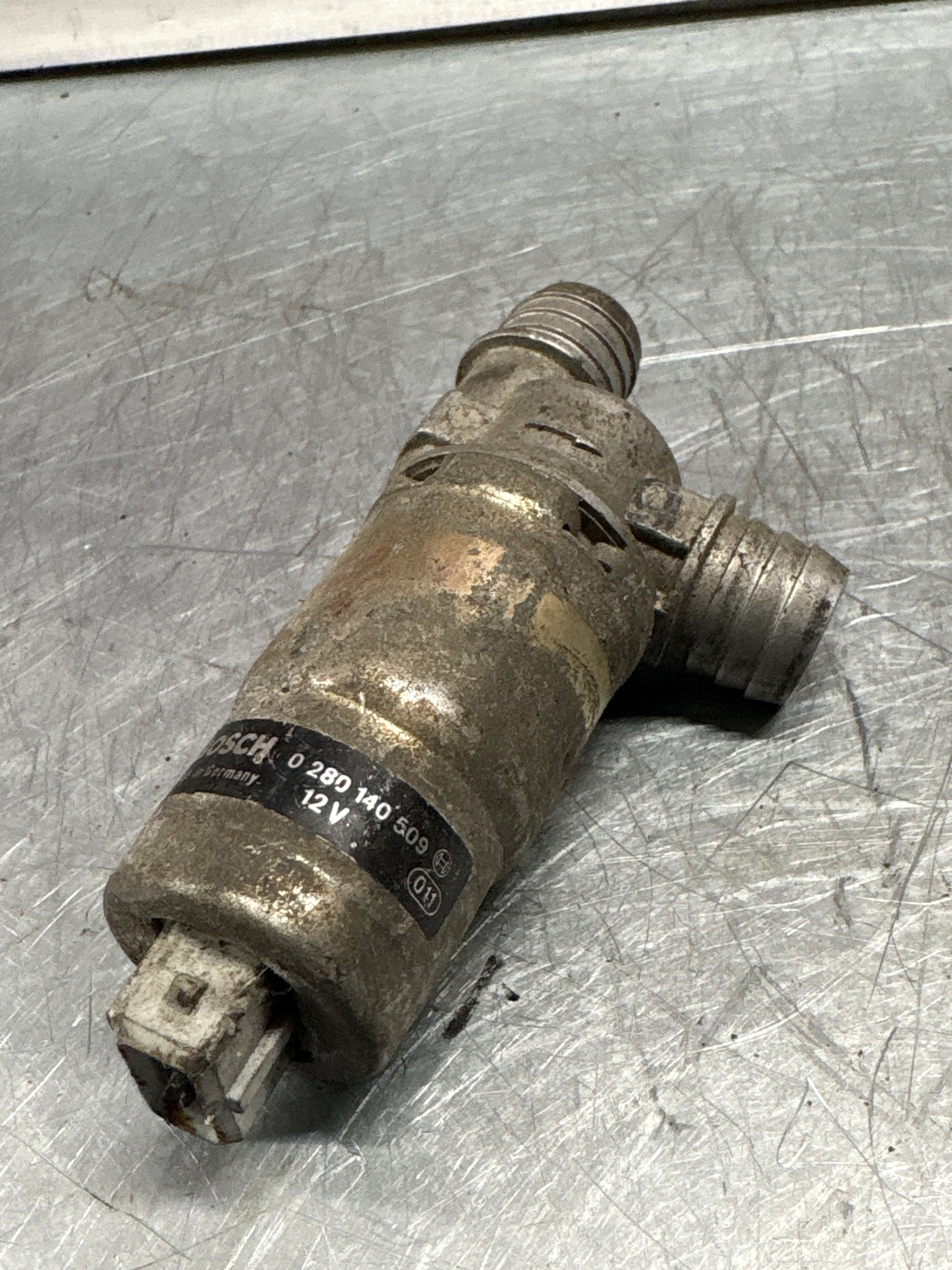 Porsche 928 idle air control valve, used 0280140509 - Image 3