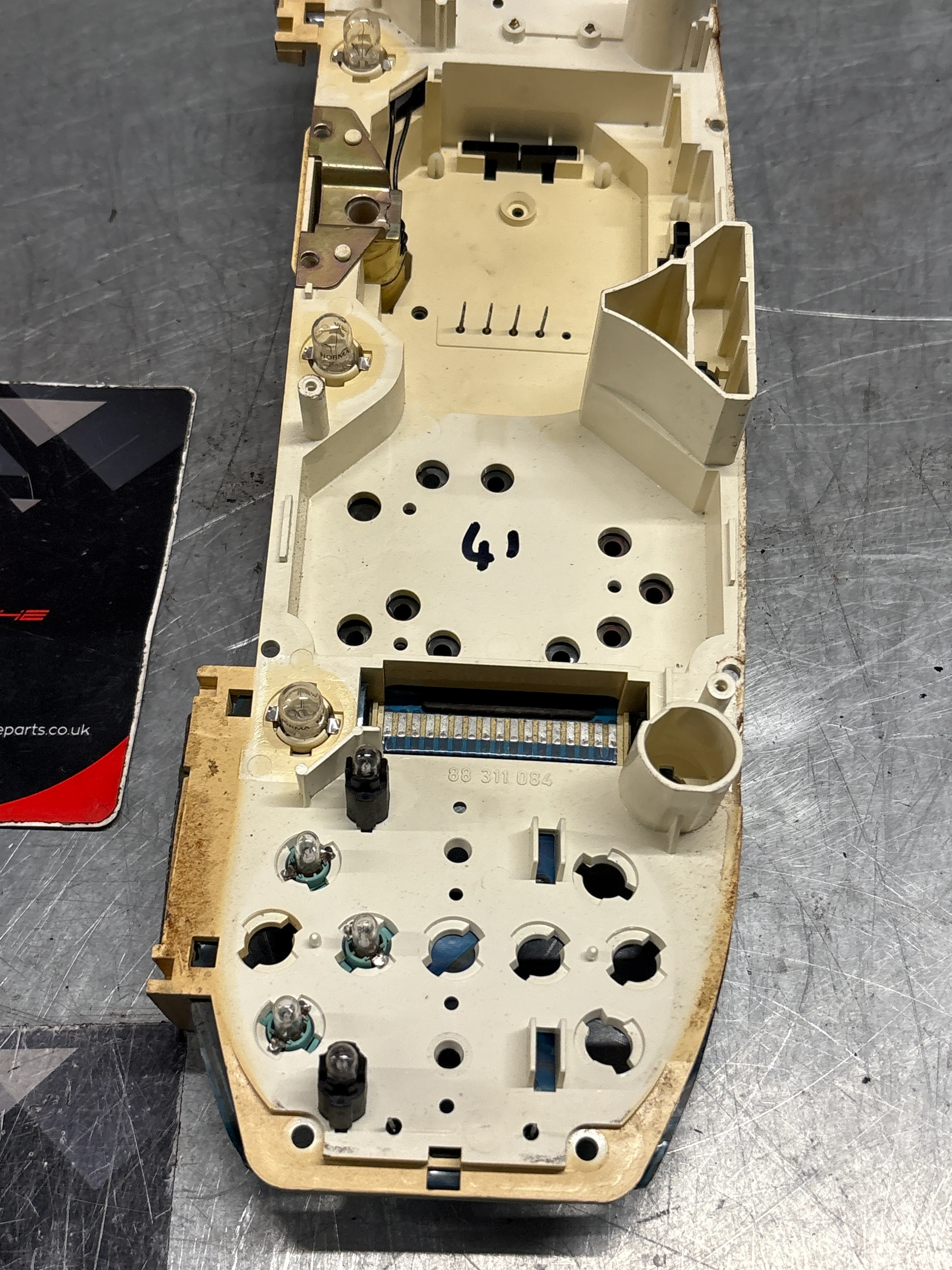 Porsche 928 instrument cluster circiut board, used VDO number: X16-1208743 / 88 451 606 - Image 3