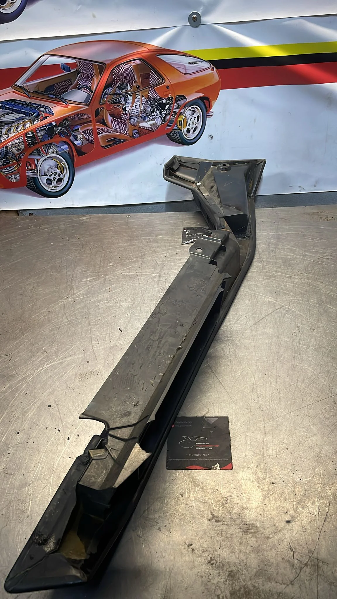 Porsche 928 black door armrest, right, off side, 92855510203, used - Image 7