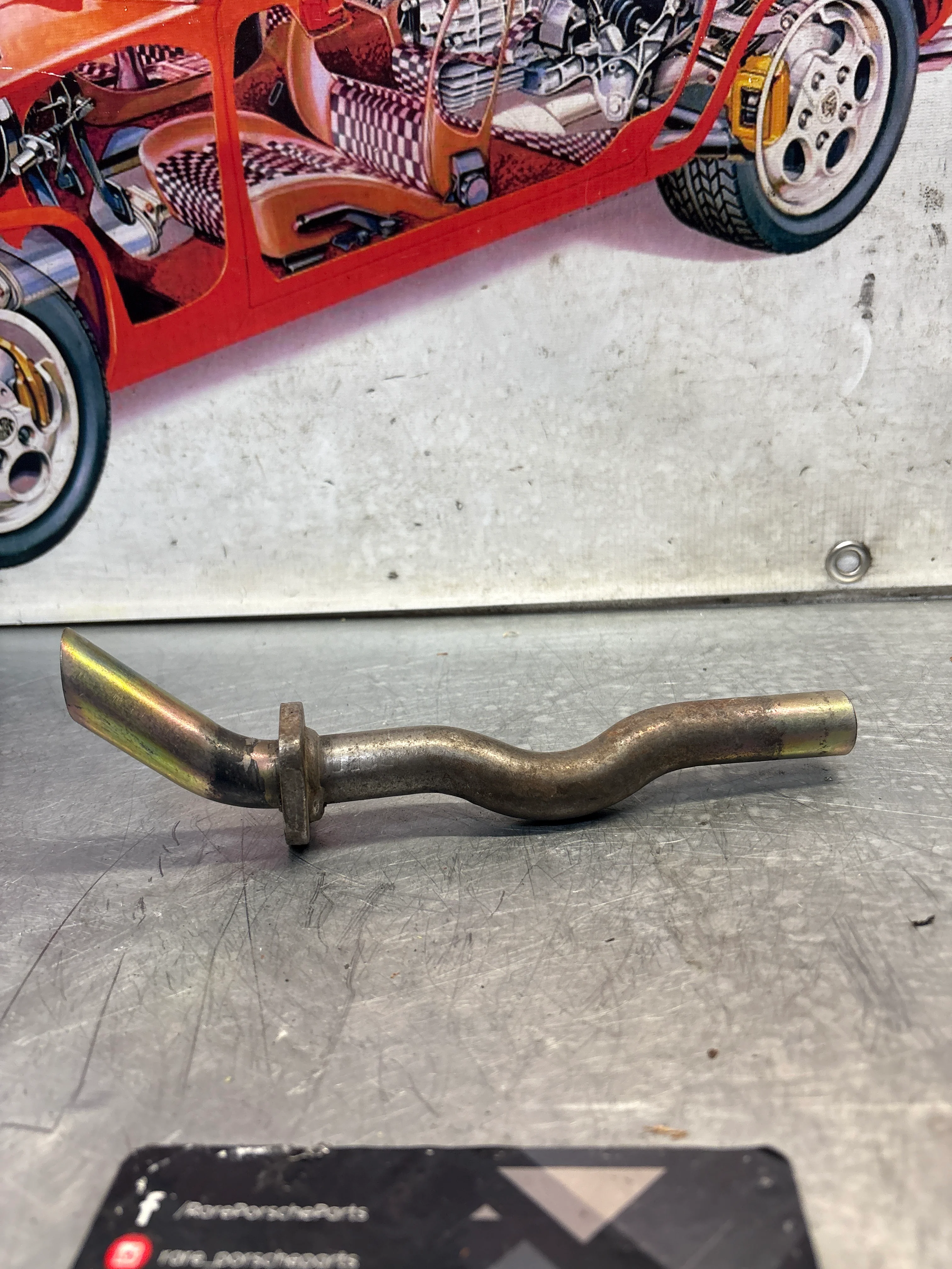 Porsche 928 Oil tube, used 92810716701 - Image 4