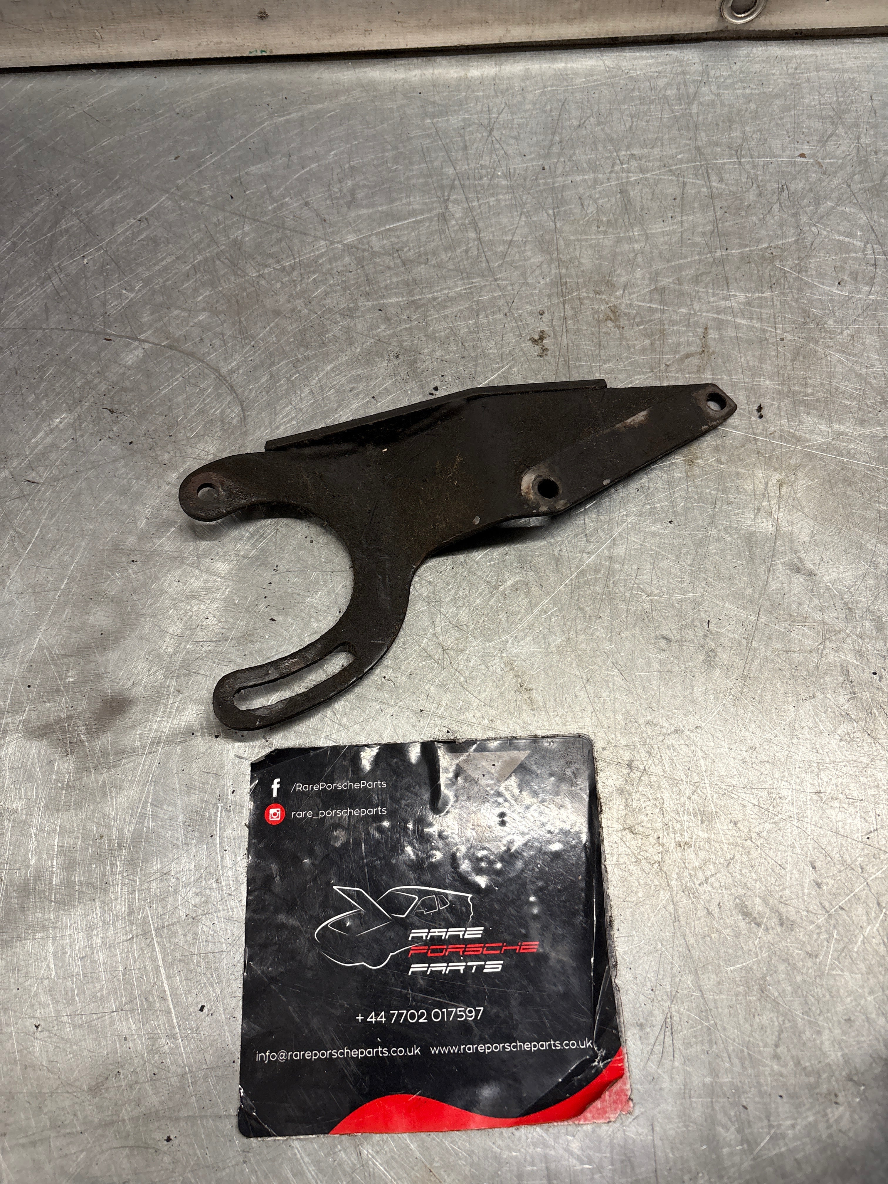 Porsche 928 power steering pump 92834744307 - Image 2