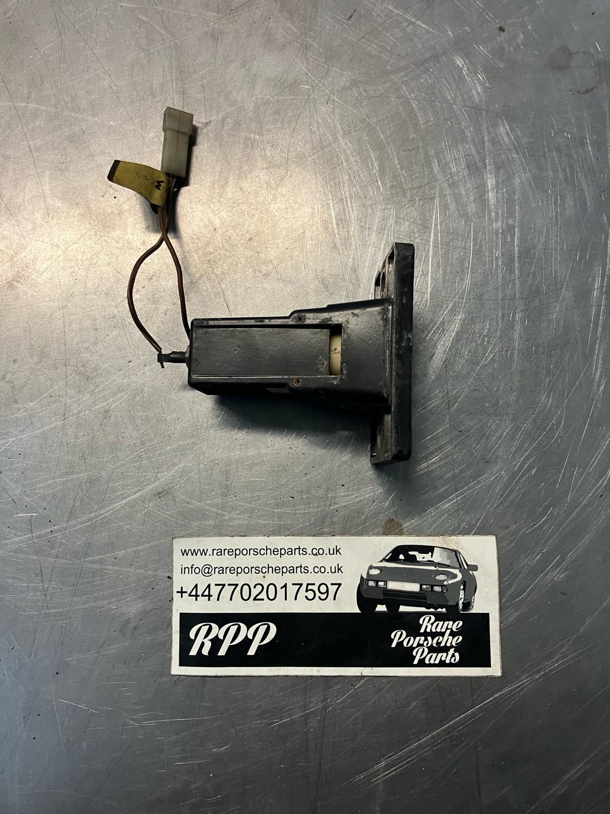 Porsche 928 rear boot lock receiver, 92851205500, used - Image 2
