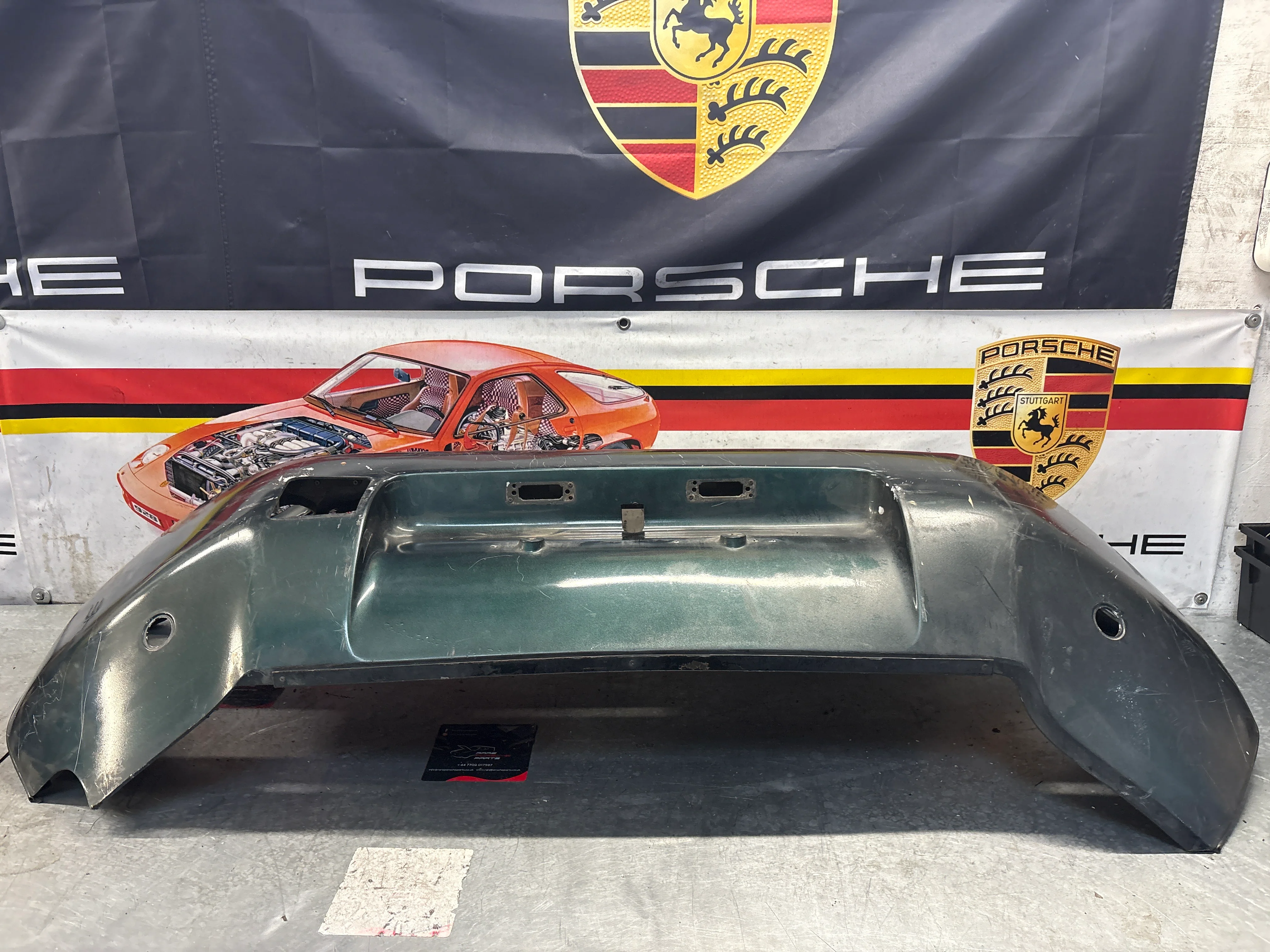 porsche 928 rear bumper, used 92850502303 / 474181 - Image 6