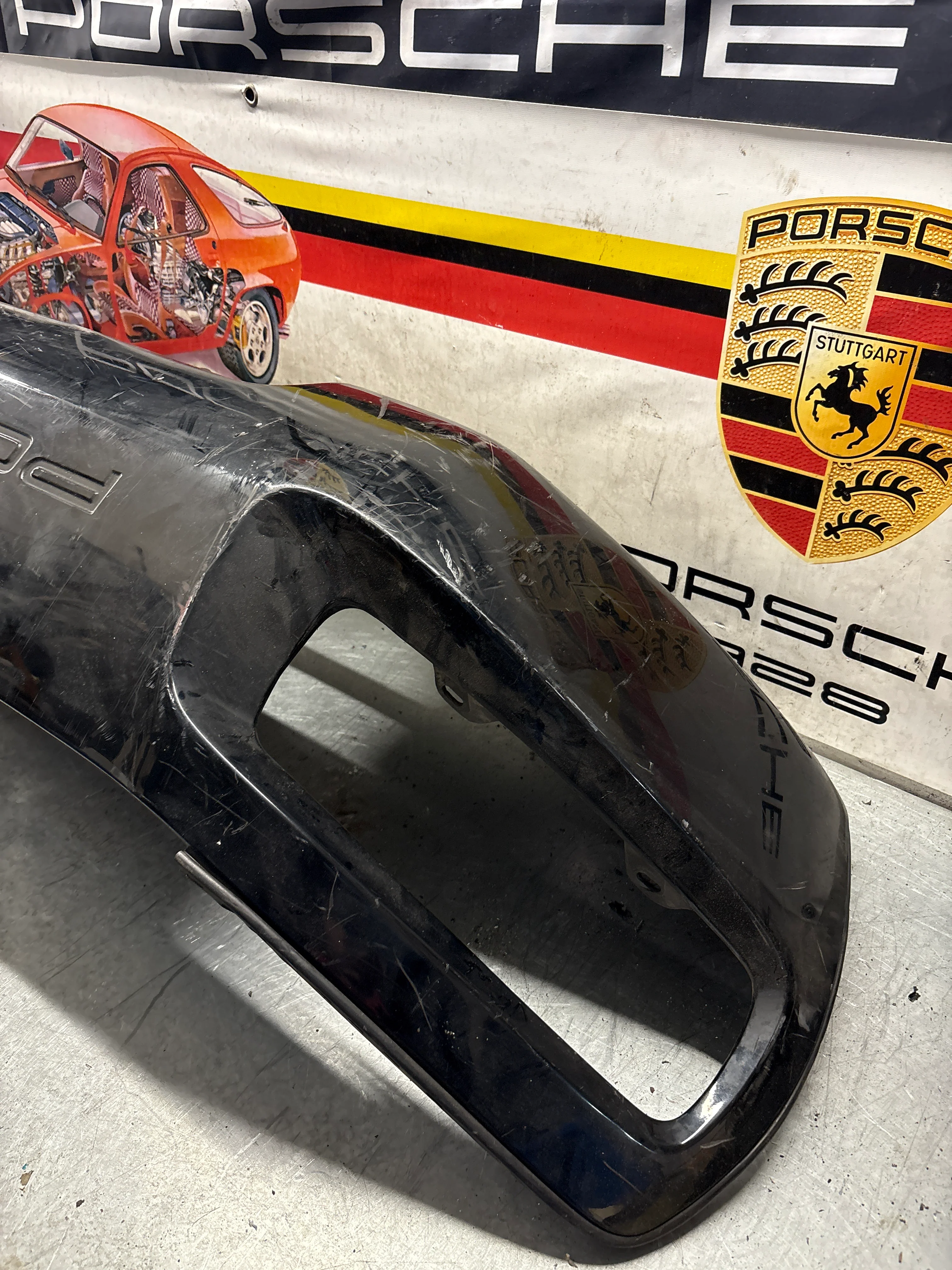Porsche 928 rear bumper, used 92850502303 / 474181 - Image 11