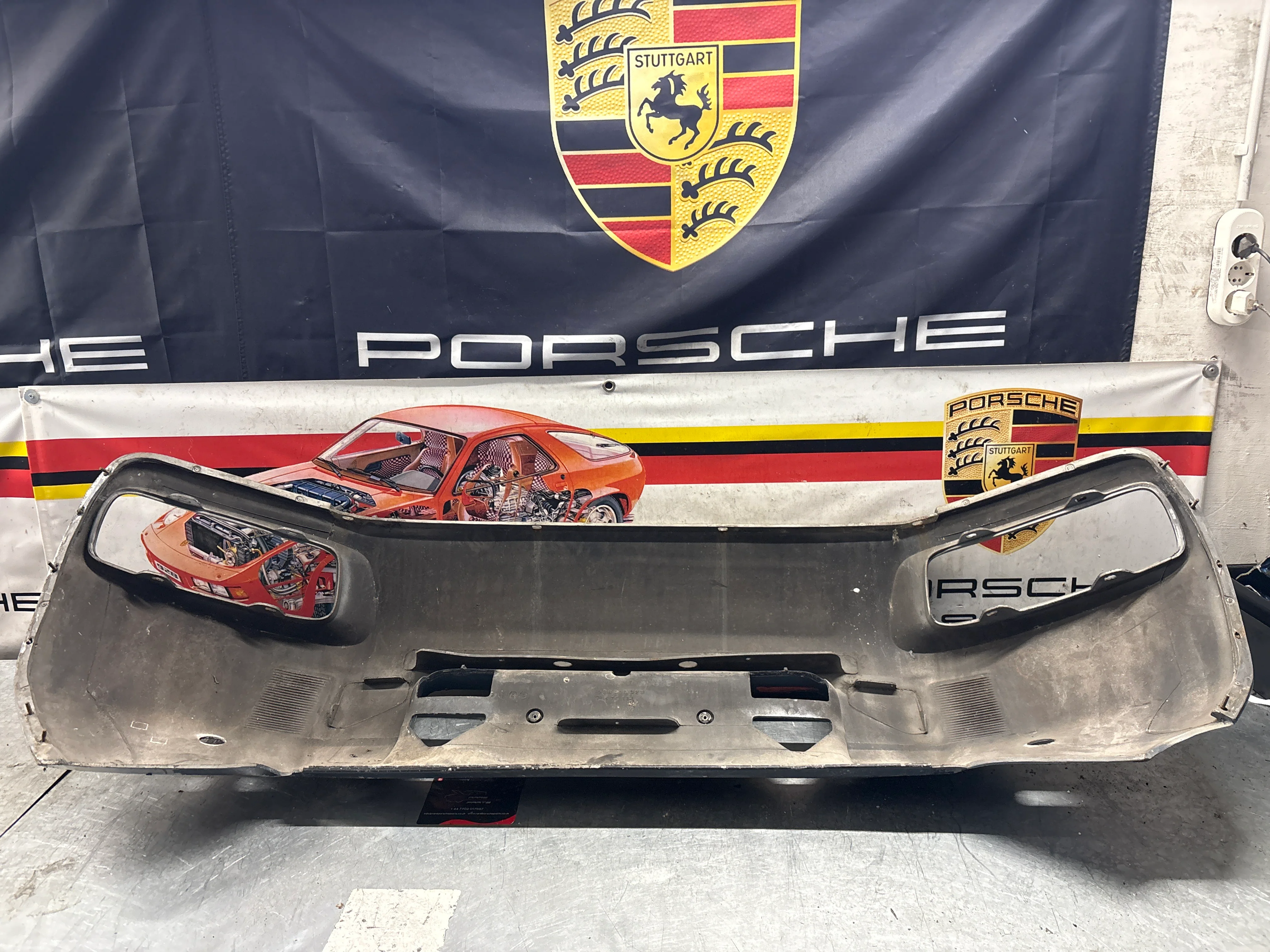 Porsche 928S rear bumper, used 928505023 - Image 12