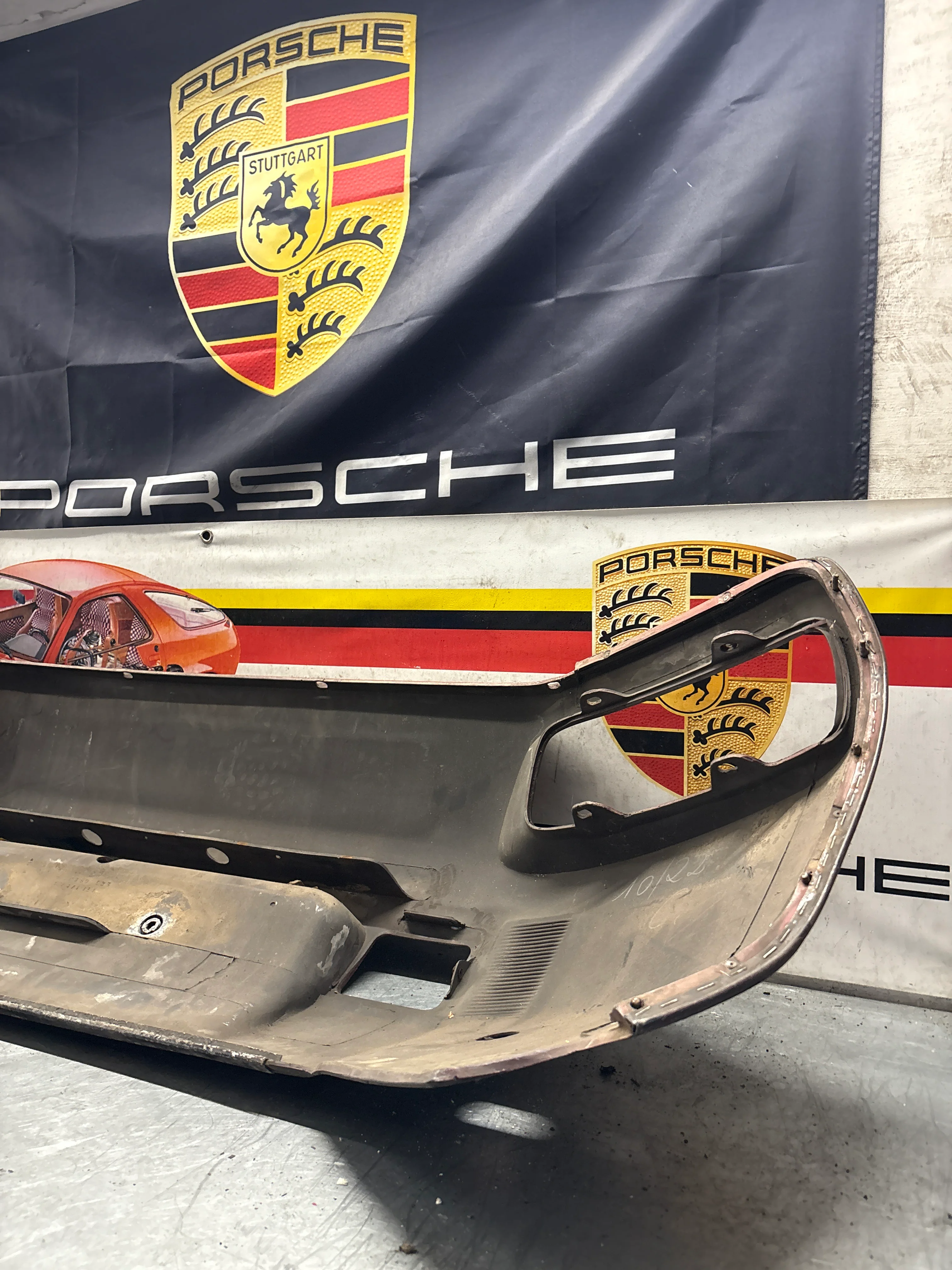 Porsche 928 rear bumper, used 928505023 - Image 11