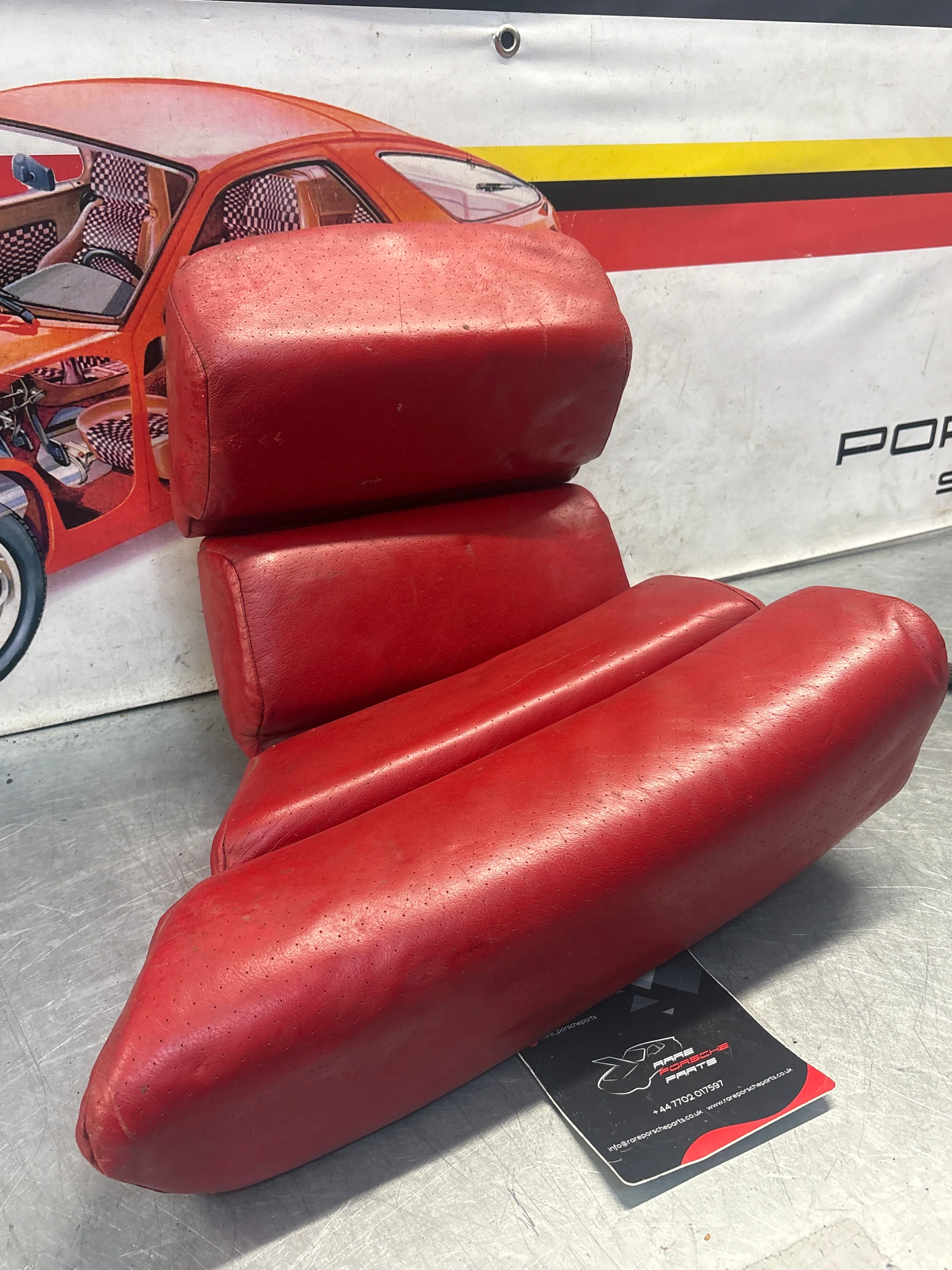 Porsche 928 rear right seat and center + upper cushion, used, can-can red 92852206051 / 92852208851 / 92852204650 - Image 2