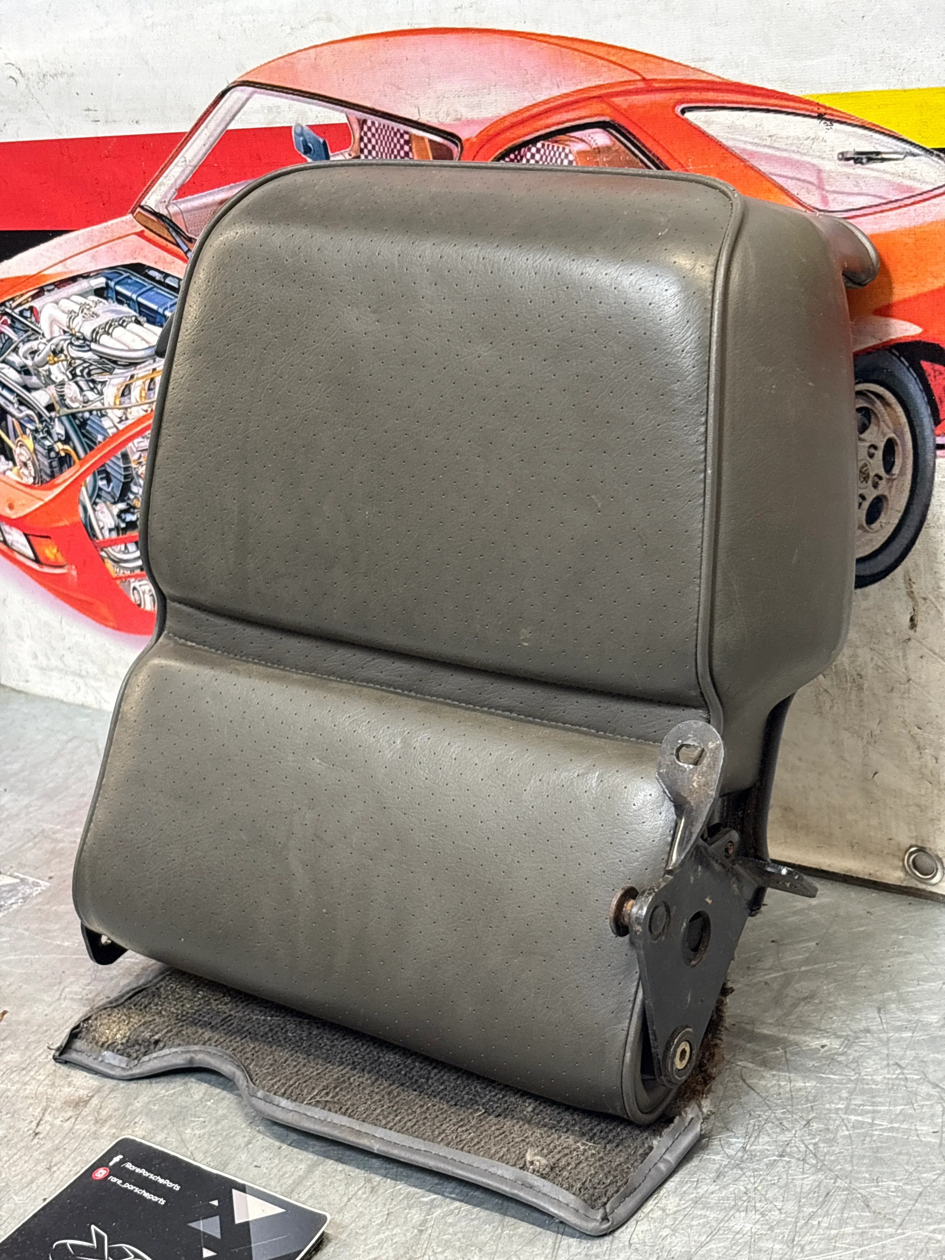Porsche 928 rear right seat backrest, grey, leather used 92852203852 - Image 3
