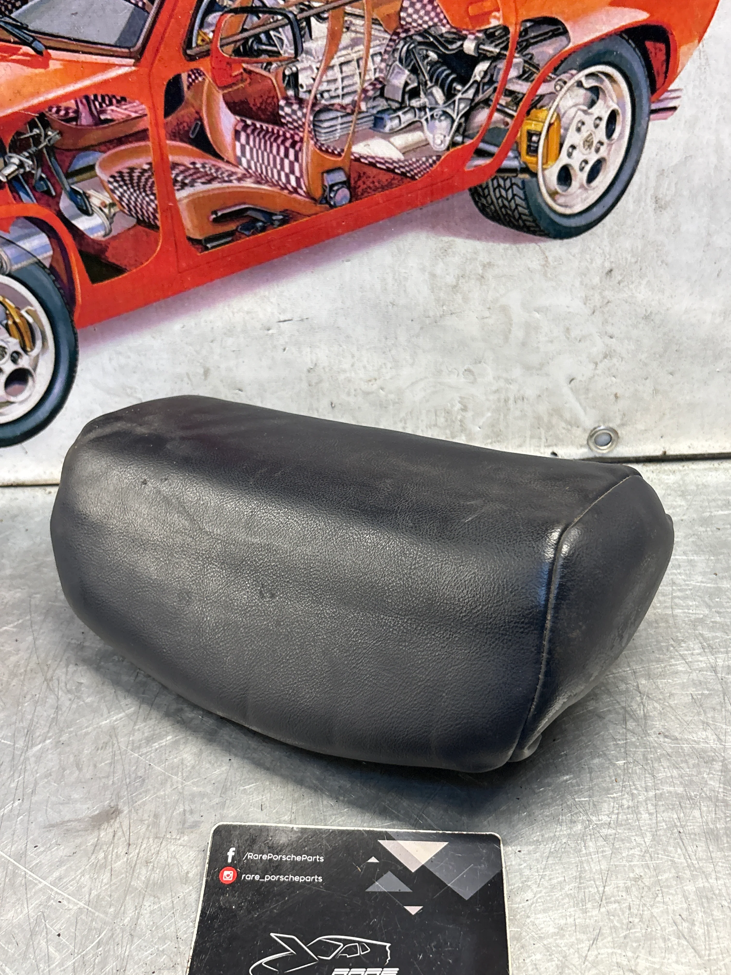 Porsche 928 rear left seat centre cushion,blue, leather, used 92852208751 - Image 5
