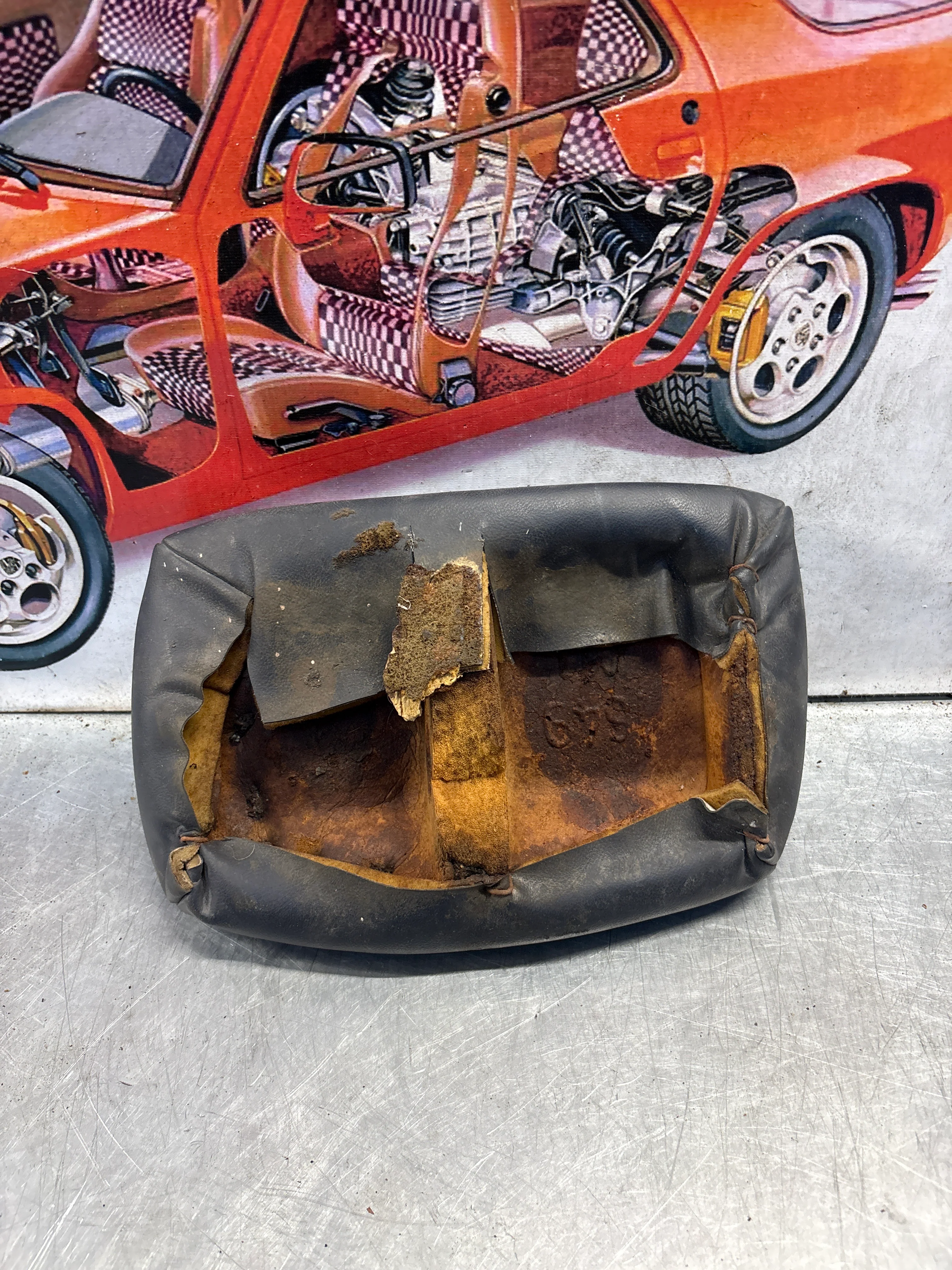 Porsche 928 rear left seat centre cushion,blue, leather, used 92852208751 - Image 6