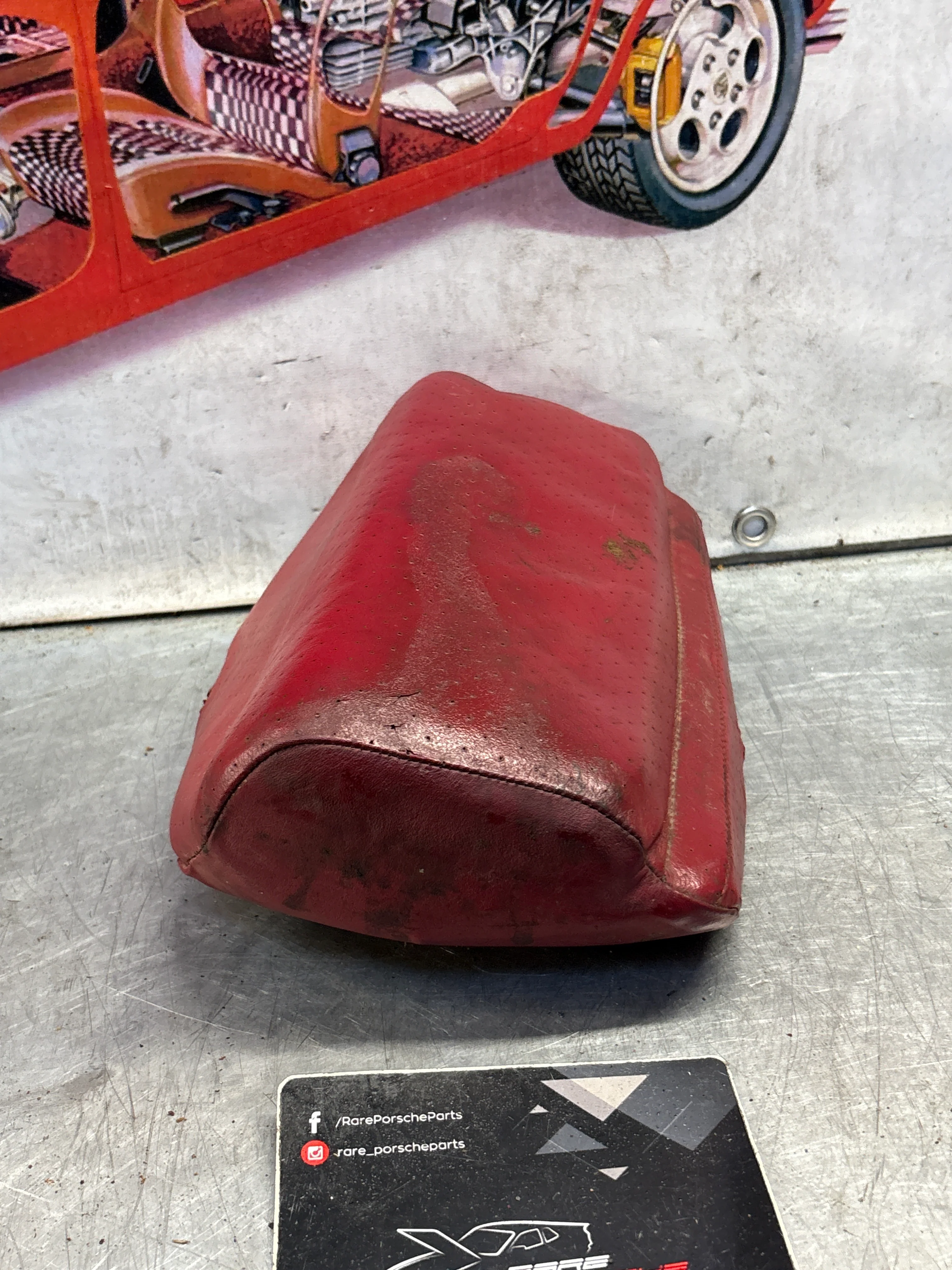 Porsche 928 rear right seat centre cushion, leather, can-can red, used 92852208851 - Image 6