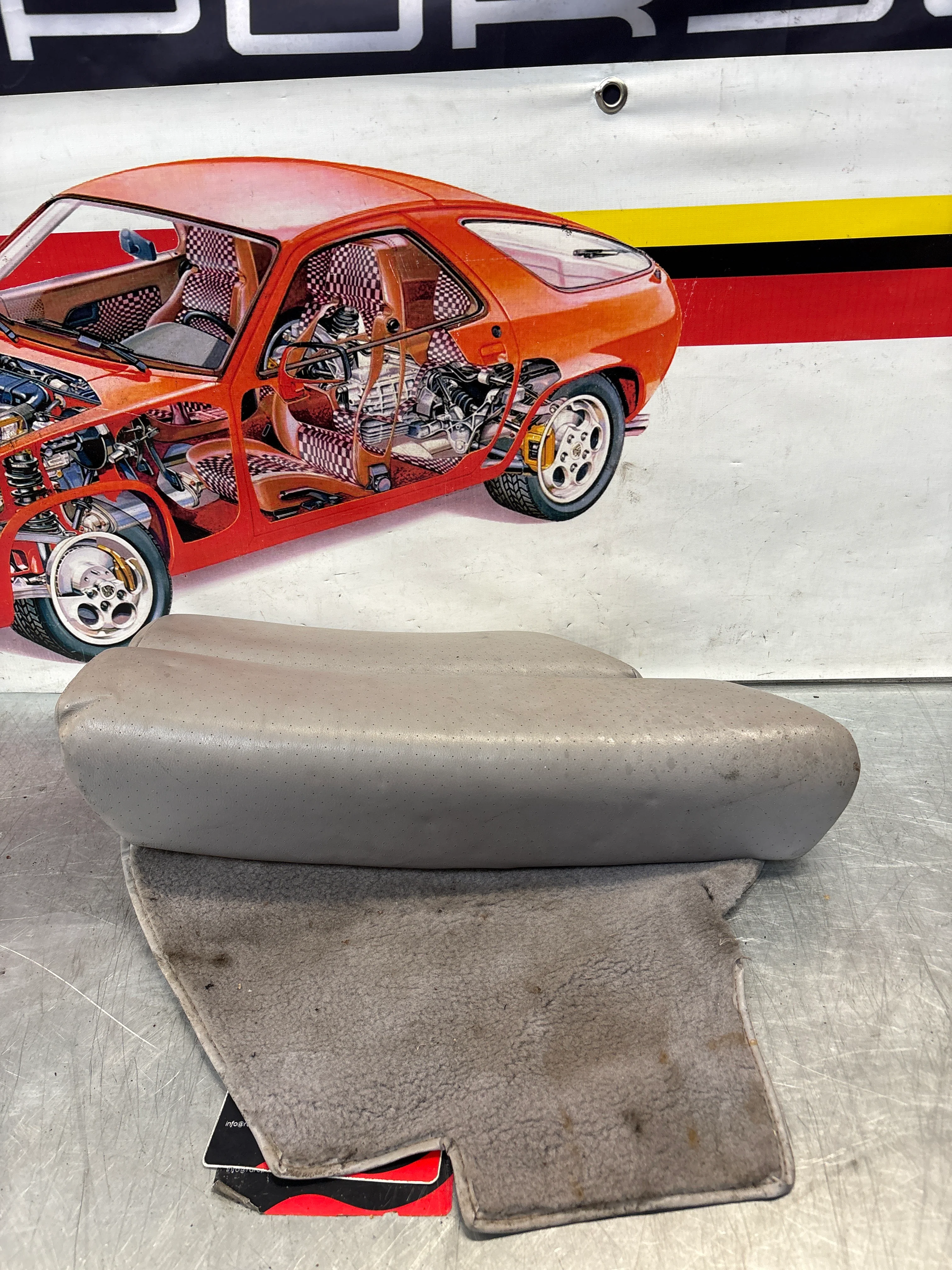 Porsche 928 rear left seat cushion, grey, leather, used 92852205951 - Image 7