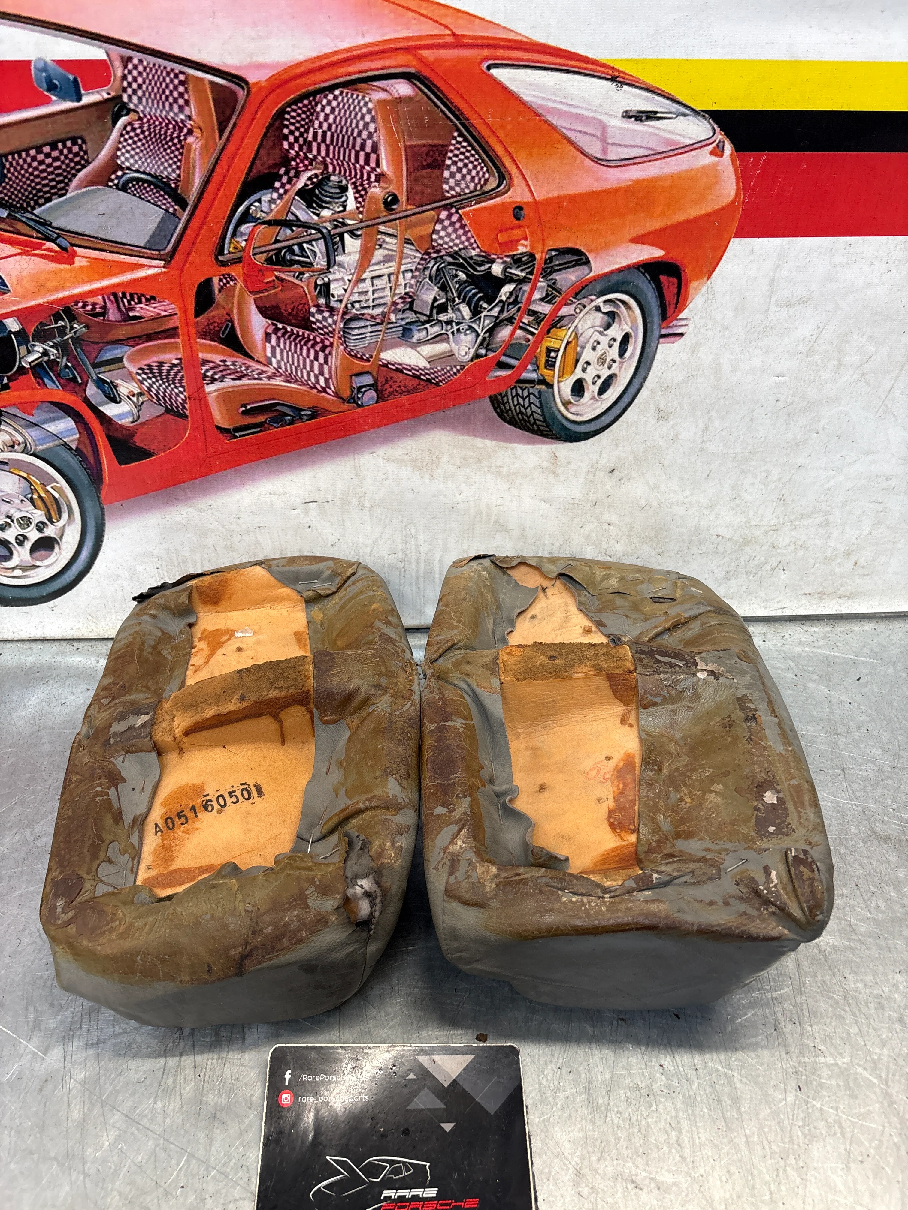 Porsche 928 rear right seat upper and middle cushion, leather, grey, used 92852204650 / 92852208851 - Image 7