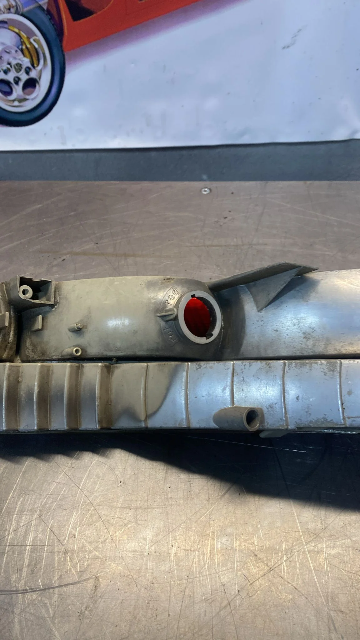 Porsche 928 rear right tail light, used, cracked 92863104400 - Image 10