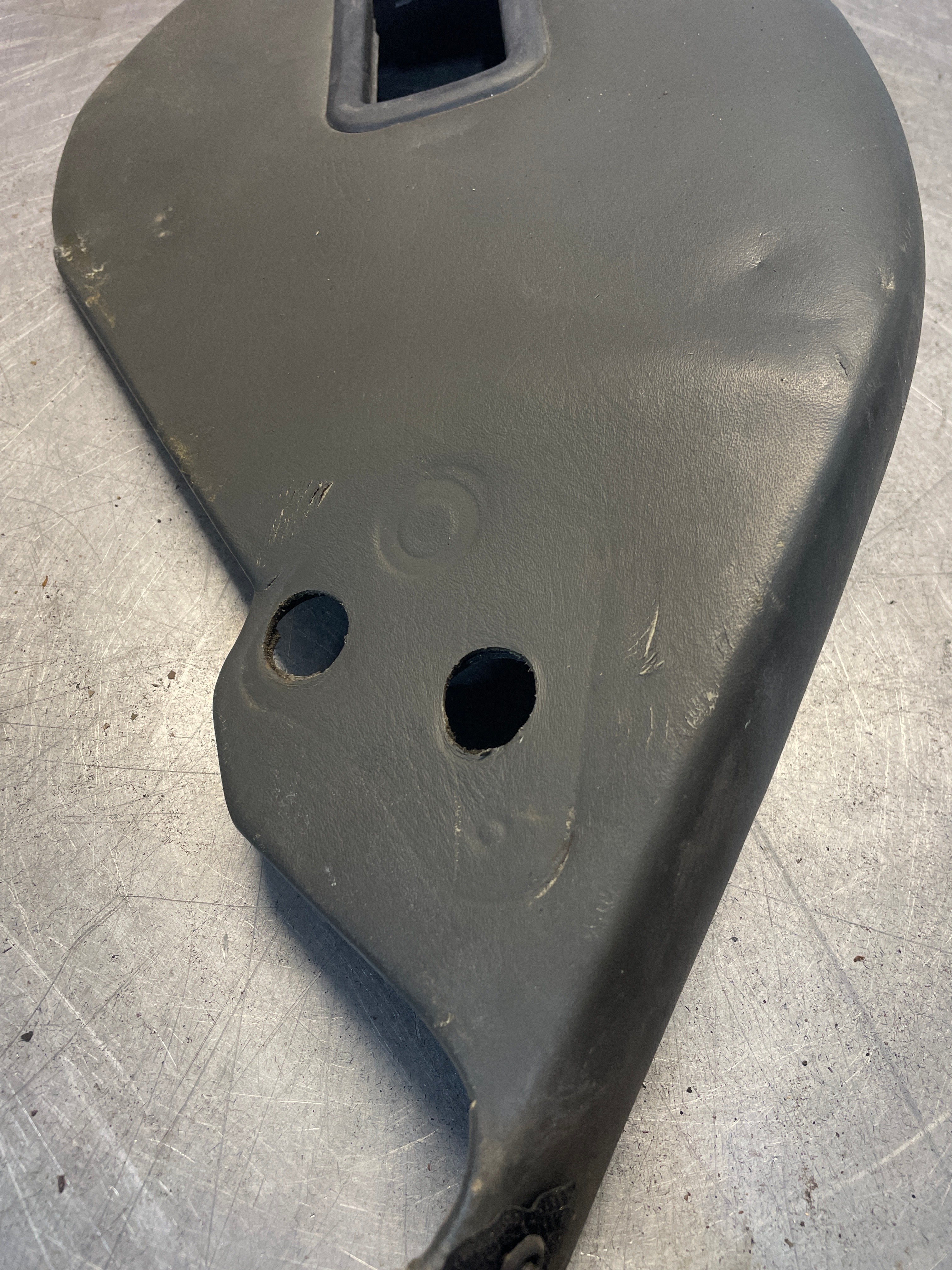Porsche 928 Rear Seat Side Panel Right, grey, used 92852204204 - Image 4
