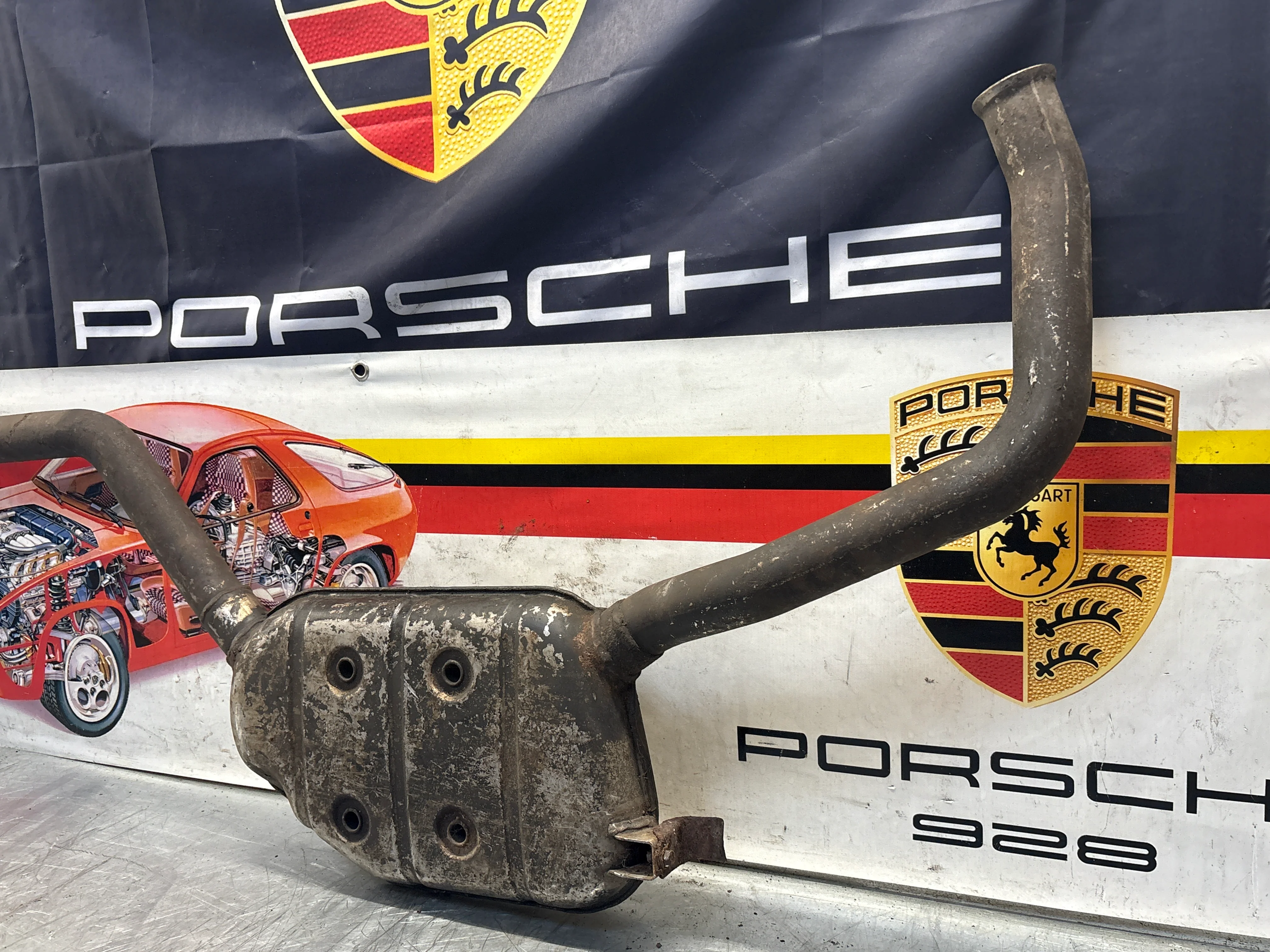 Porsche 928 Right side silencer, used 92811109401 - Image 3