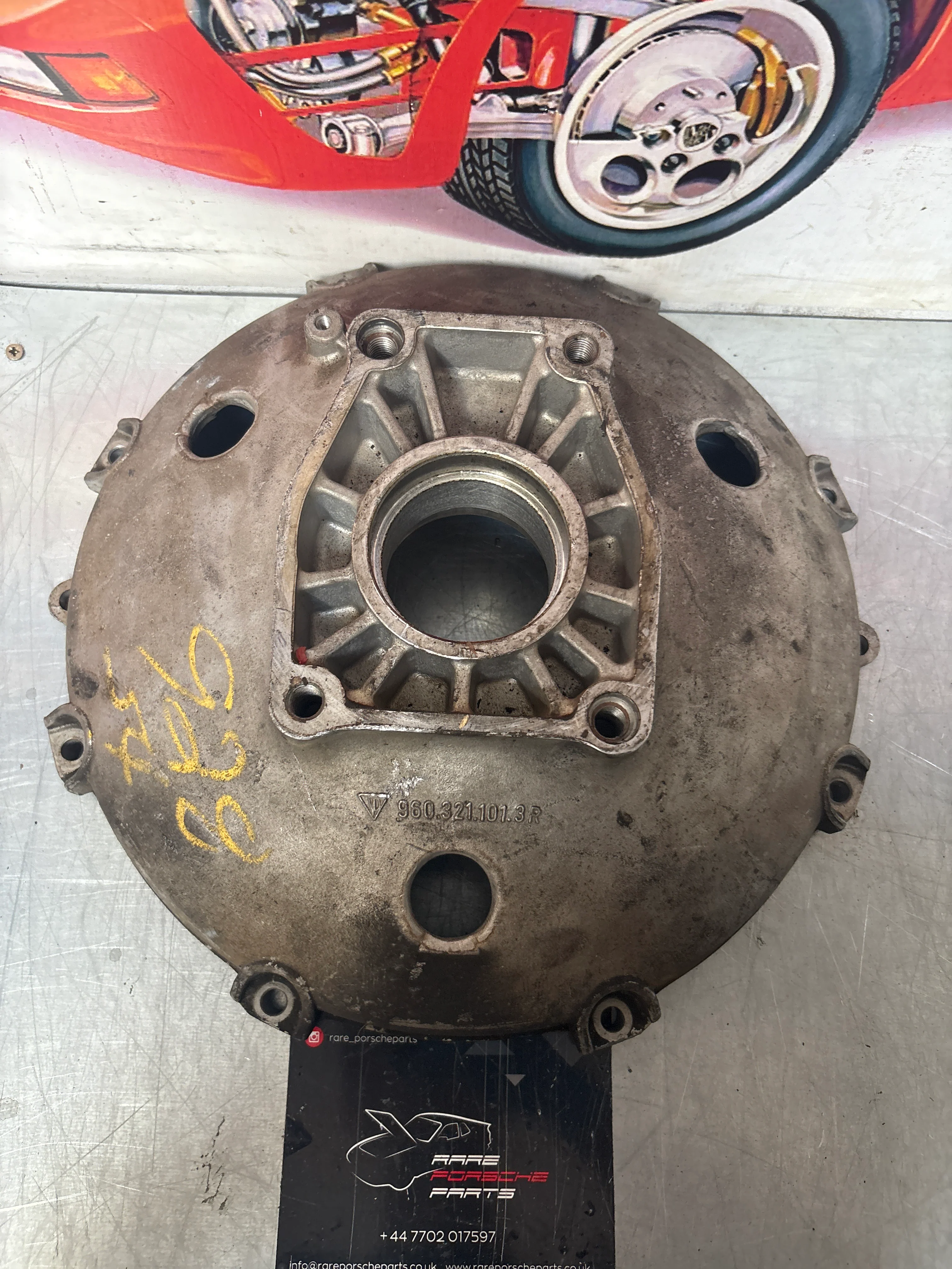 Porsche 928 S4 bell housing, used 9603211013R - Image 2