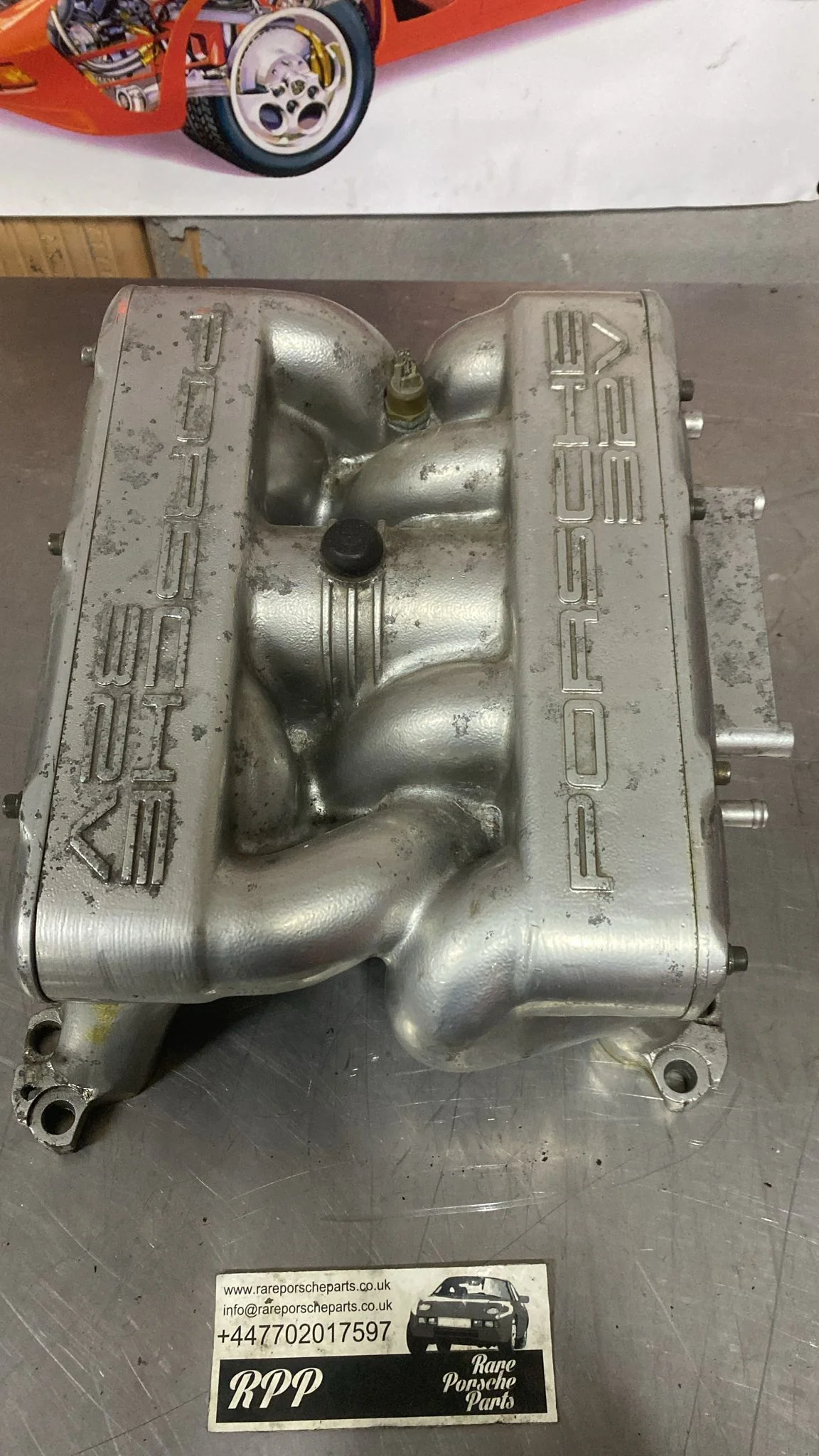 Porsche 928 S4 Intake manifold, used 9281105464R - Image 2