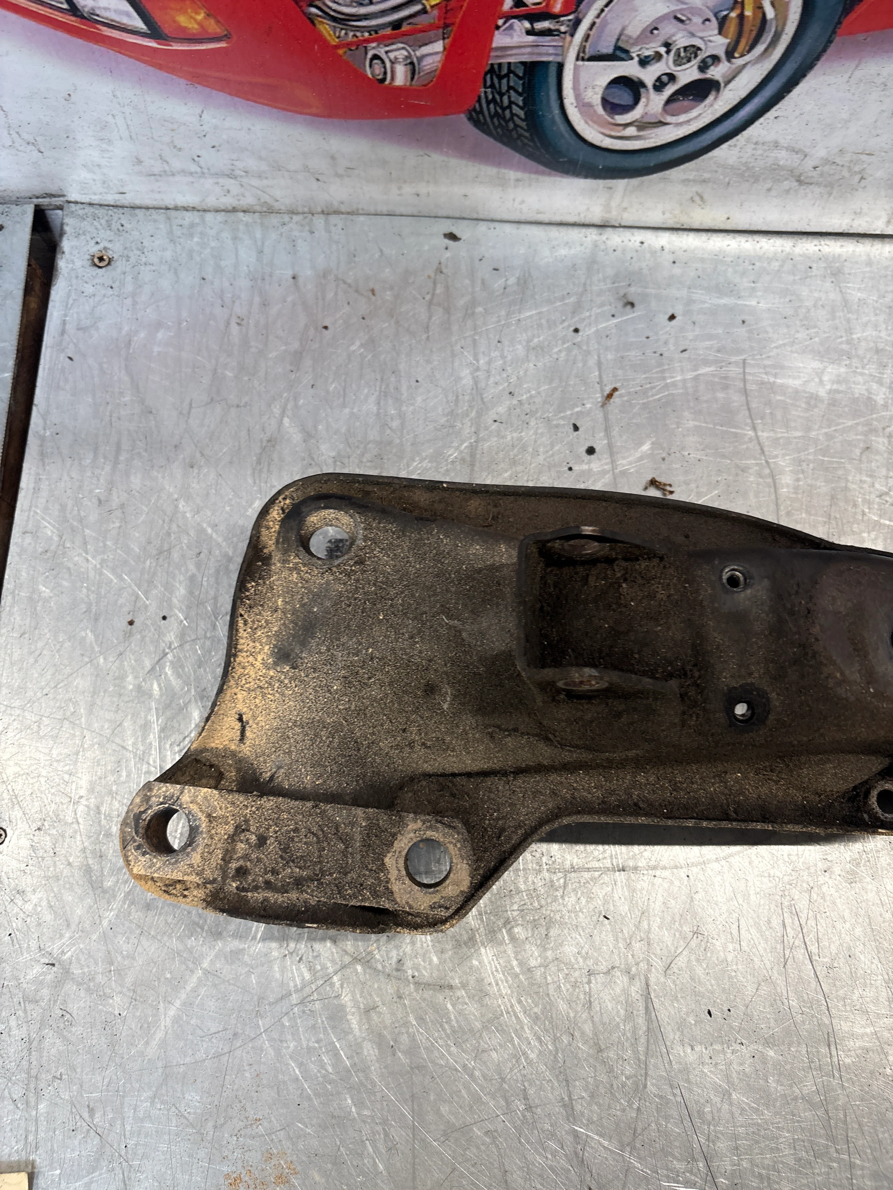 Porsche 928 82-85 engine mount, used 92837501106 - Image 6