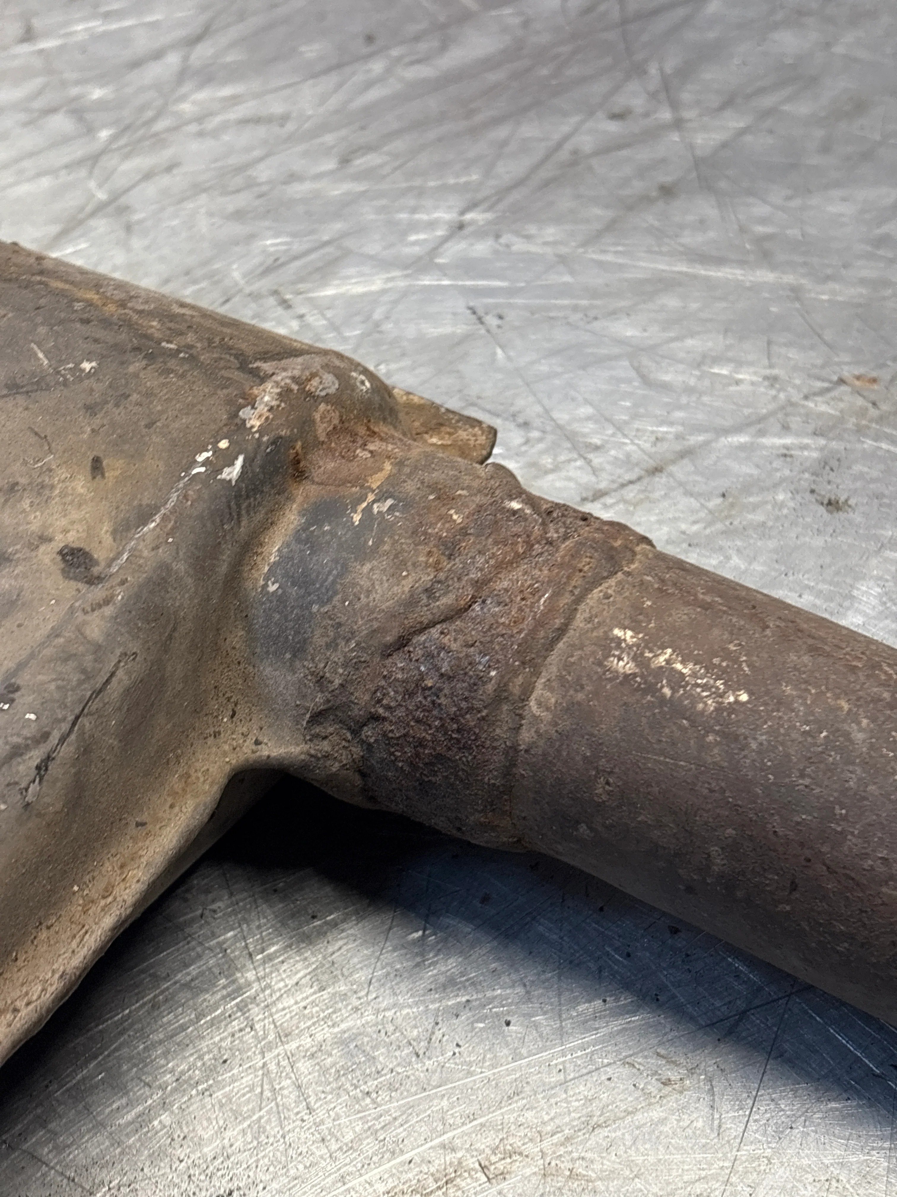 Porsche 928 S4 left middle silencer, used 92811109303 - Image 6