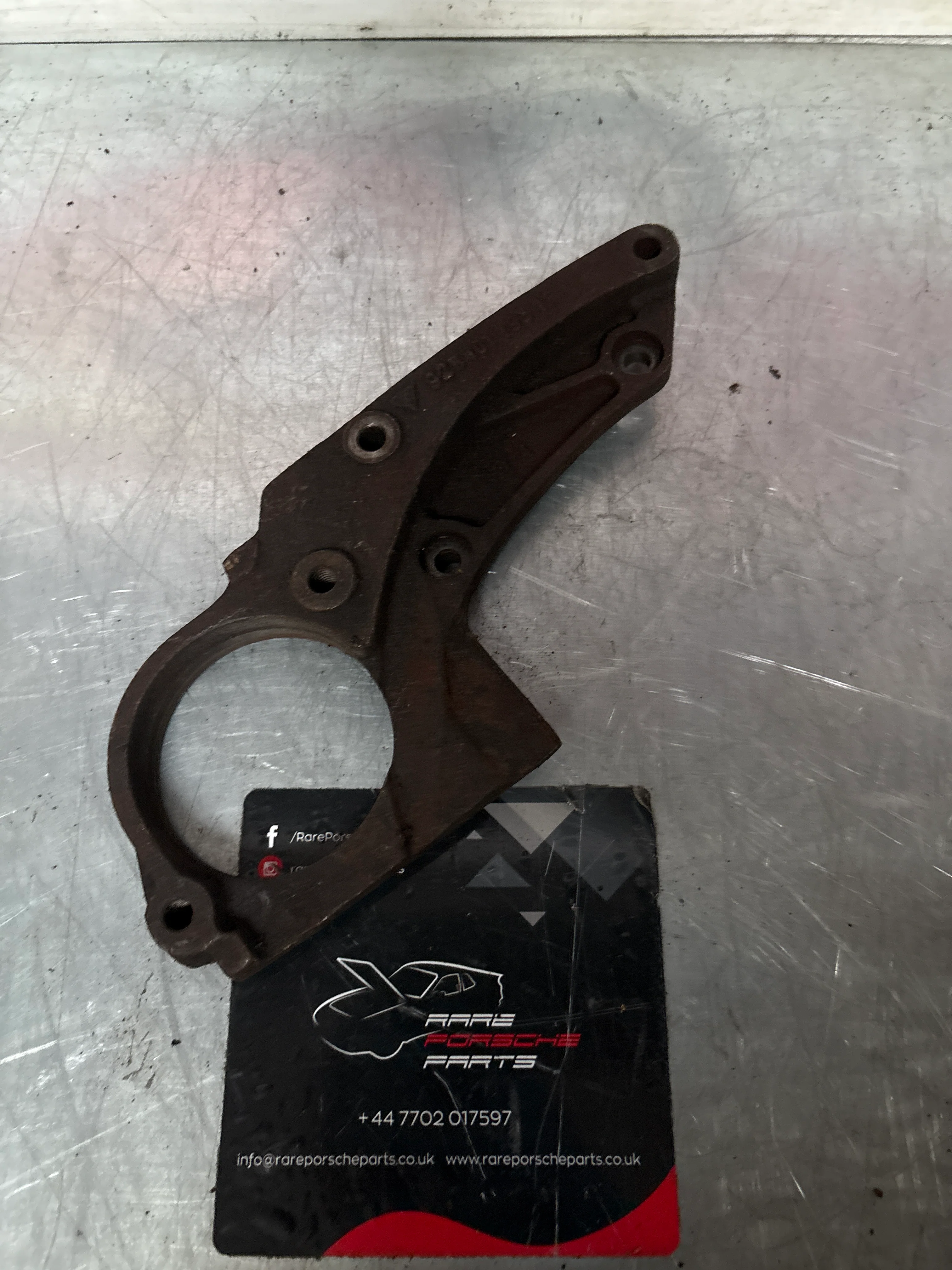 Porsche 928 S4 Starter Bracket, used 9281011931R - Image 2