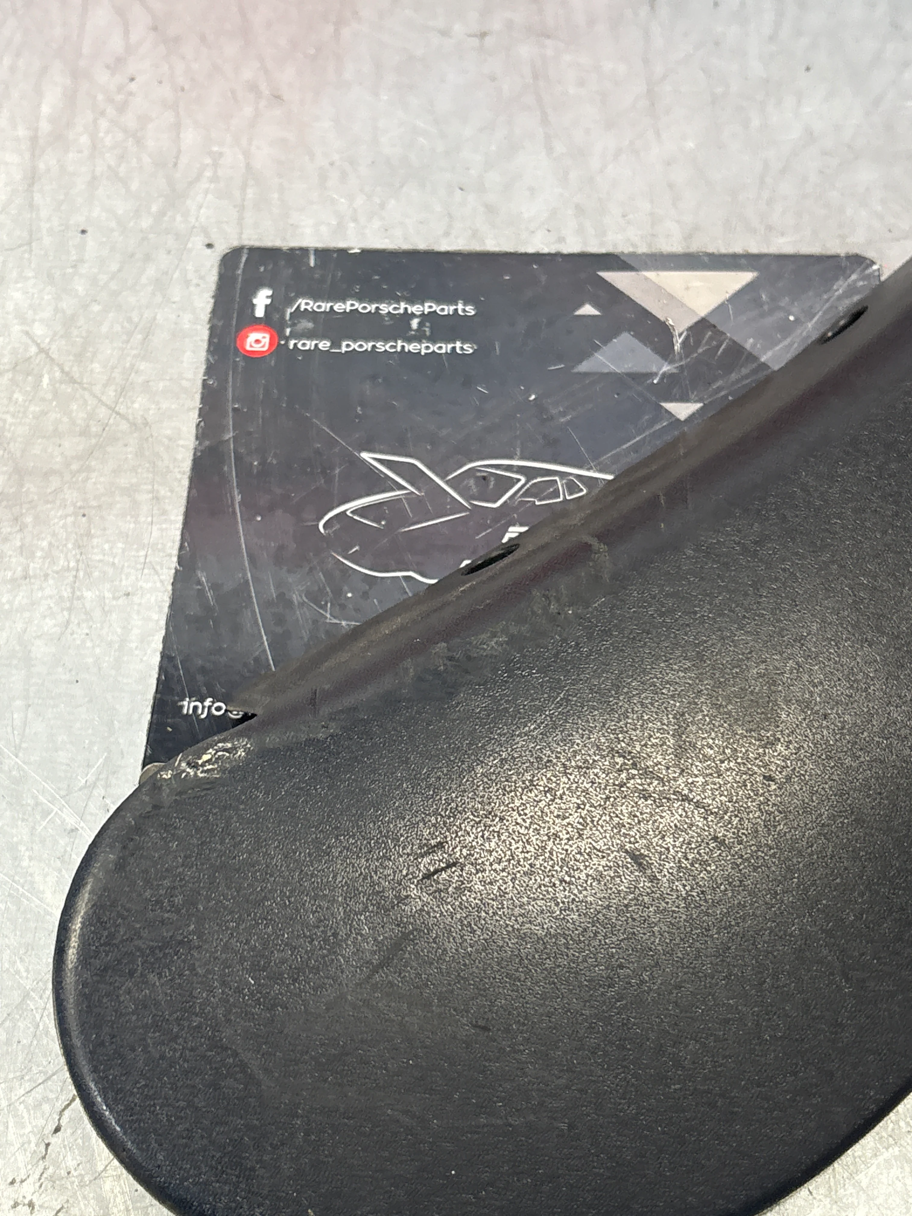 Porsche 928 seat hinge cover, right marine blue used 92852114802 - Image 4