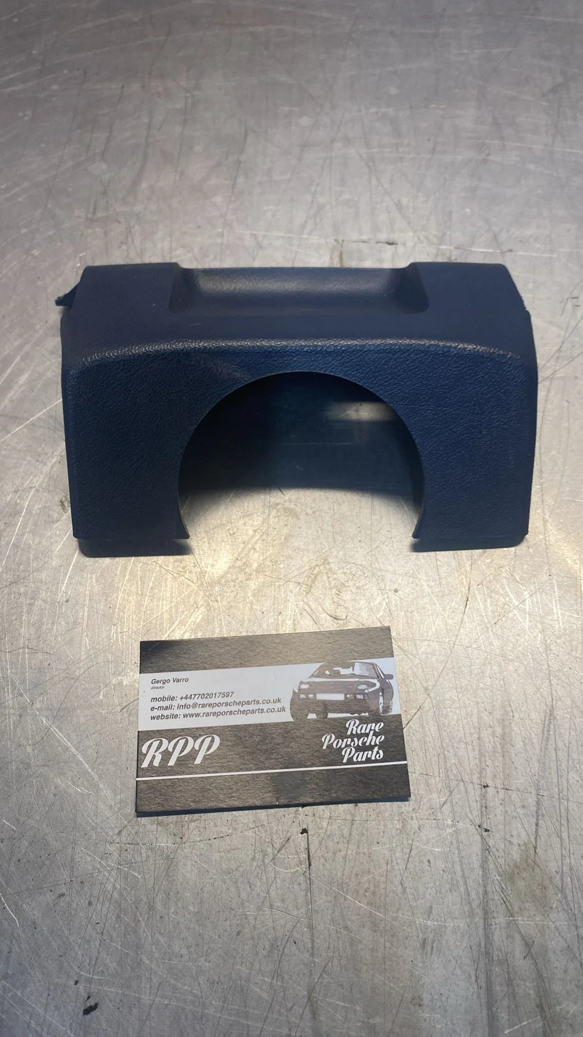 Porsche 928 Steering Column Cover blue 92855213503 Cracked both sides - Image 4