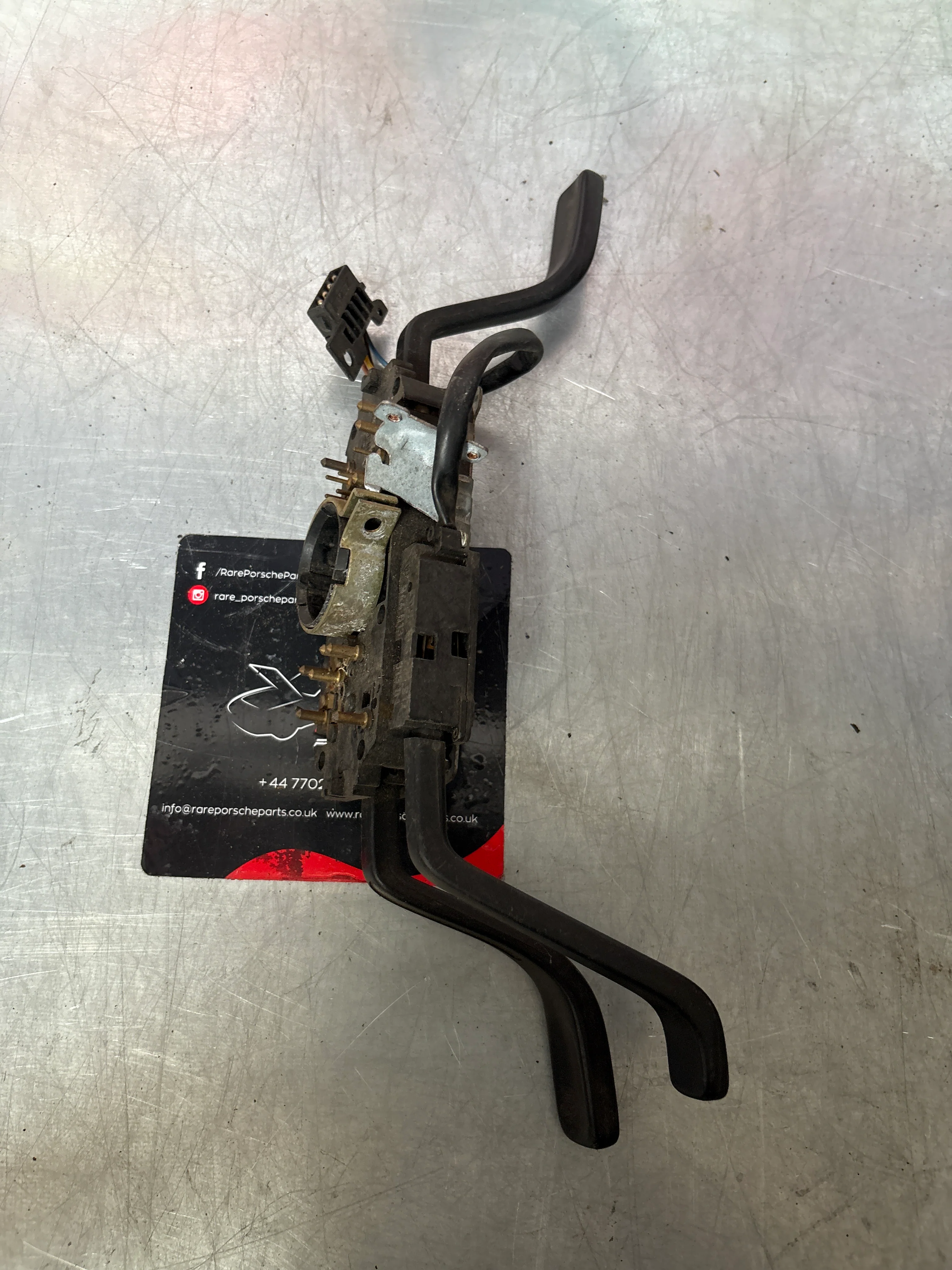 Porsche 944 steering column switch 94461331301 used - Image 4