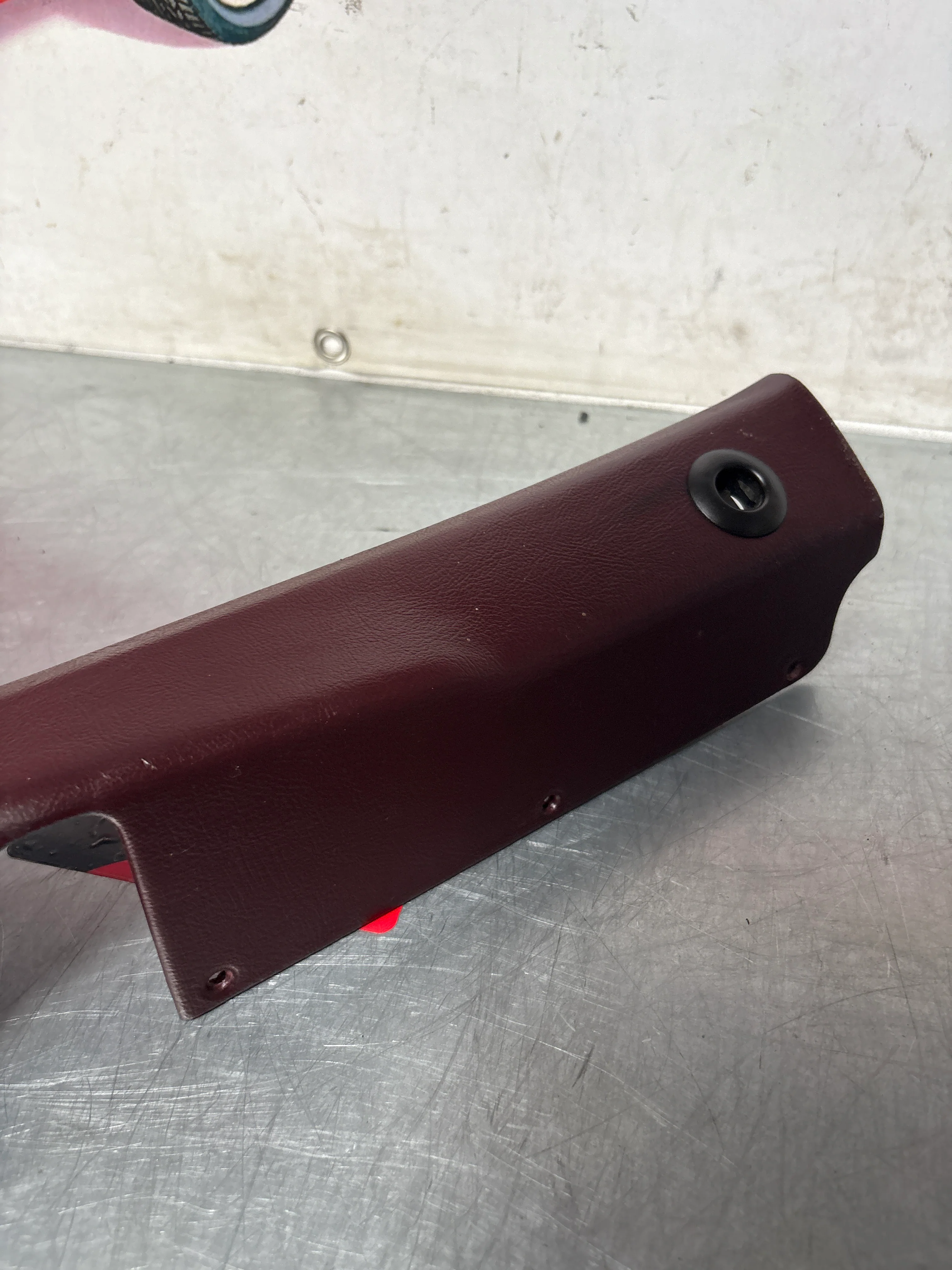 Porsche 928 tailgate interior trim, used, burgundy 92855504705 - Image 7