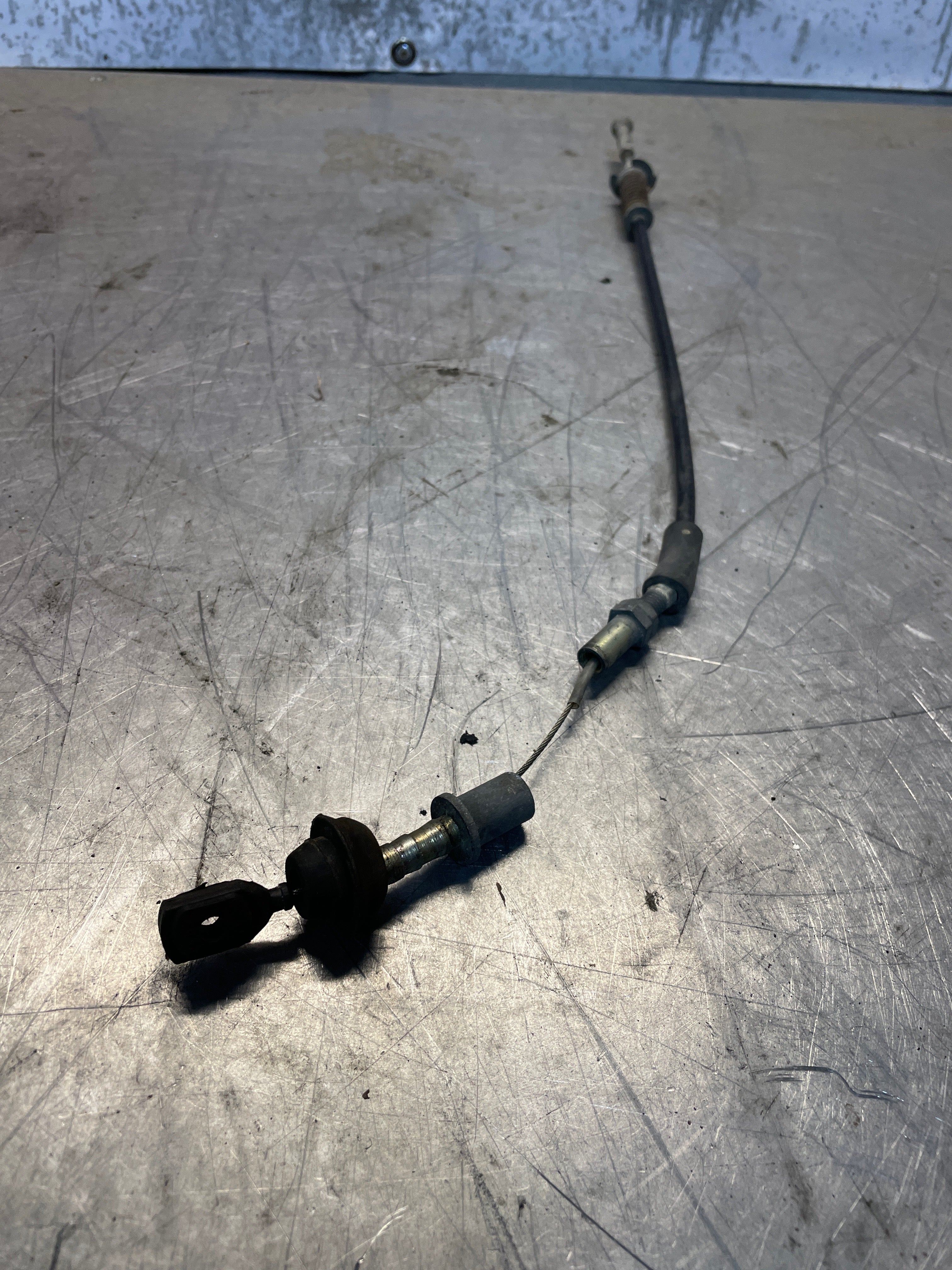 Porsche 928 throttle accelerator cable, used 92842302306, LHD only - Image 2