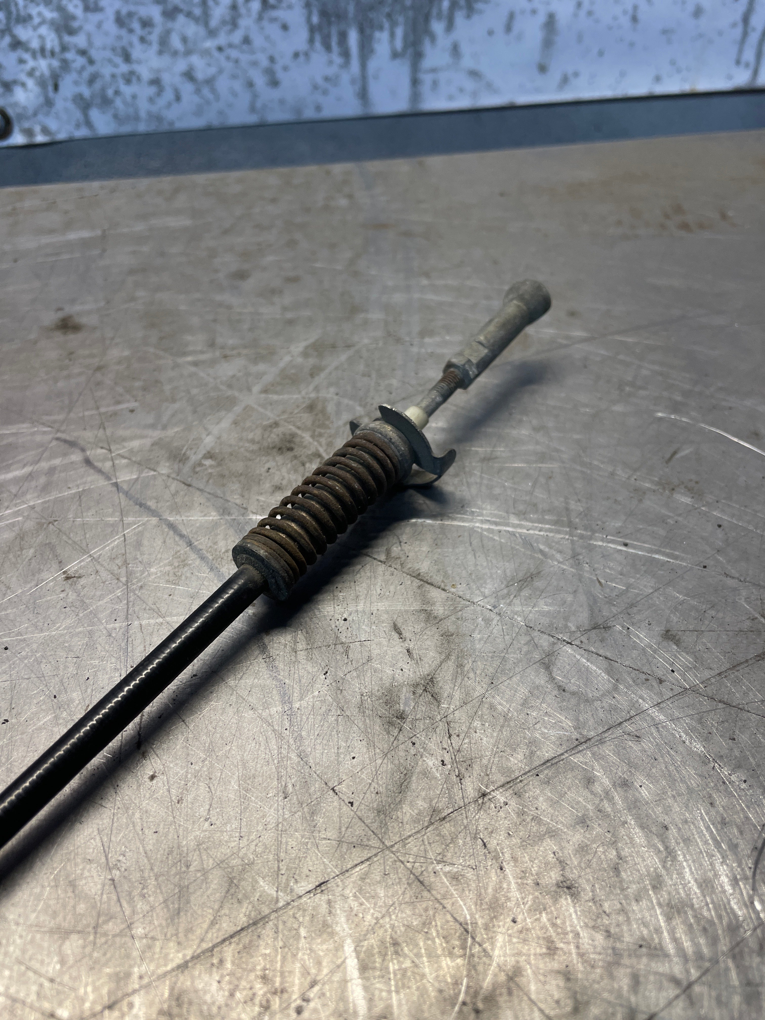 Porsche 928 throttle accelerator cable, used 92842302306, LHD only - Image 4