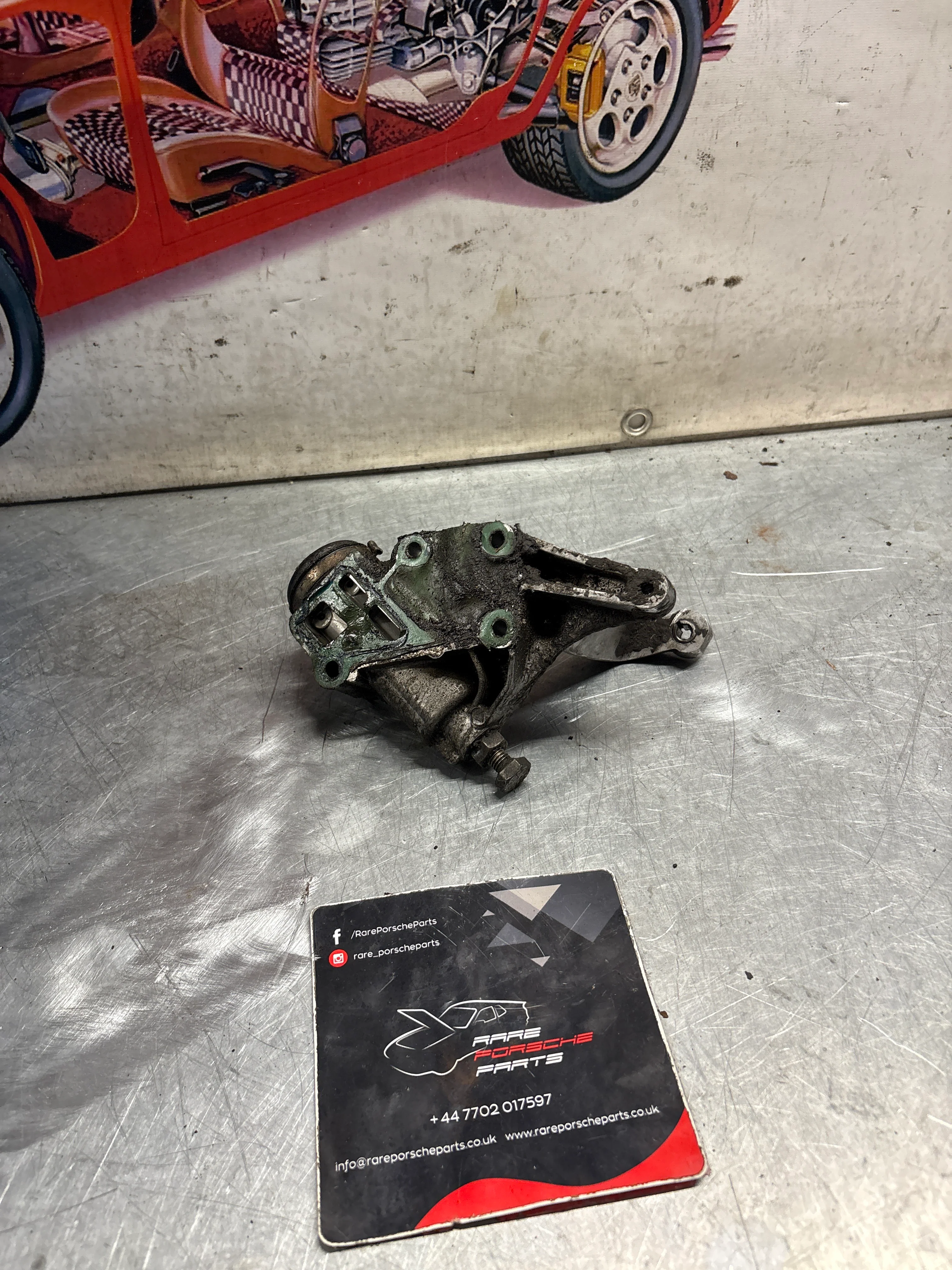Porsche 928 timing belt tensioner, used 9281055414R - Image 4